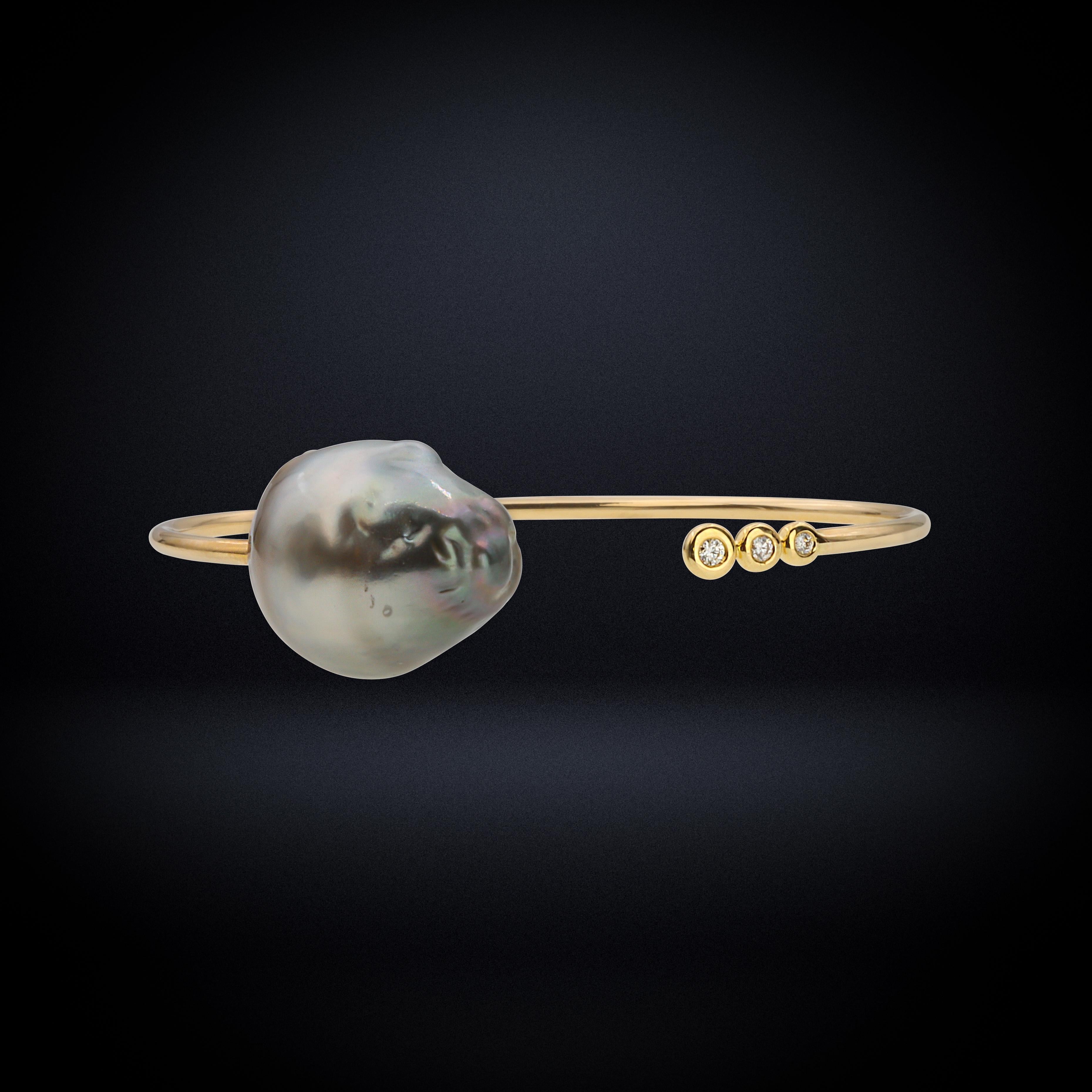 Contemporary Aventina-Spencer / Marc'Harit, 'Cosmo' Diamond, Tahitian Pearl, 18K Gold Bangle For Sale
