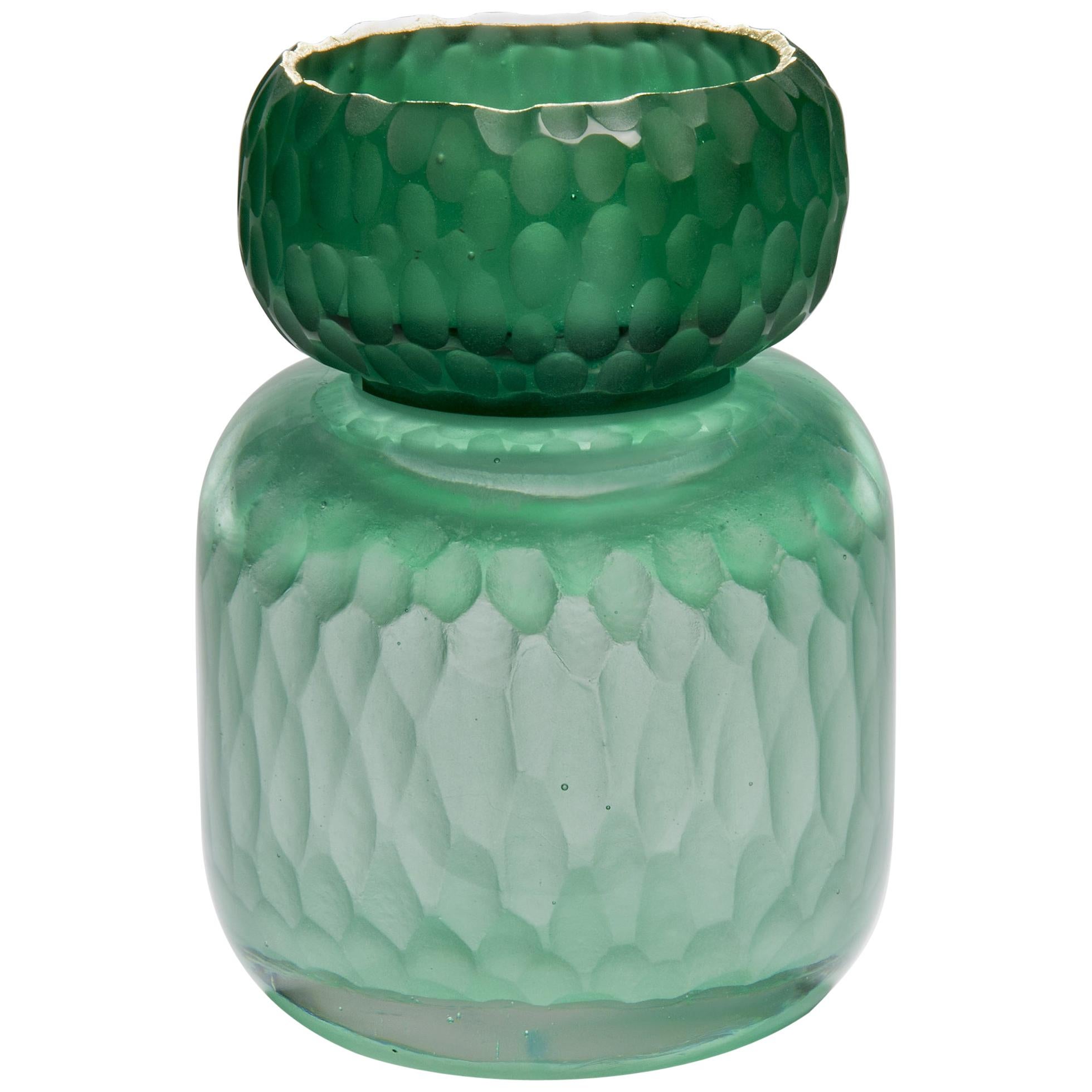 Pot à géométrie en aventurine, sculpture en verre coulé vert avec or d'Angela Jarman