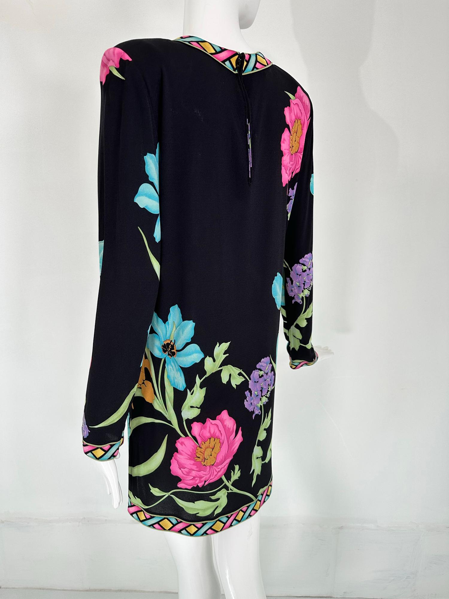 Averaro Bessi - Spectaculaire robe tunique à fleurs vibrantes en soie 12  en vente 5