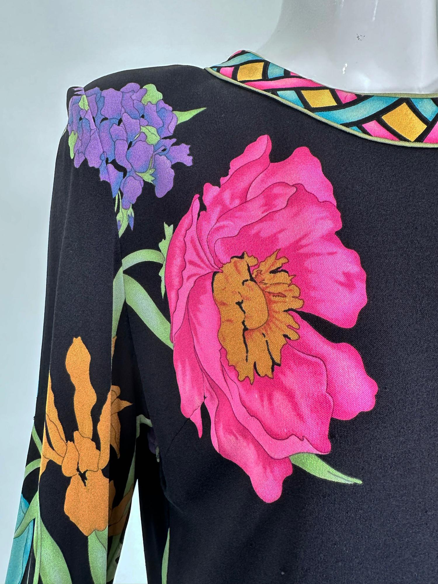 Averaro Bessi - Spectaculaire robe tunique à fleurs vibrantes en soie 12  en vente 10