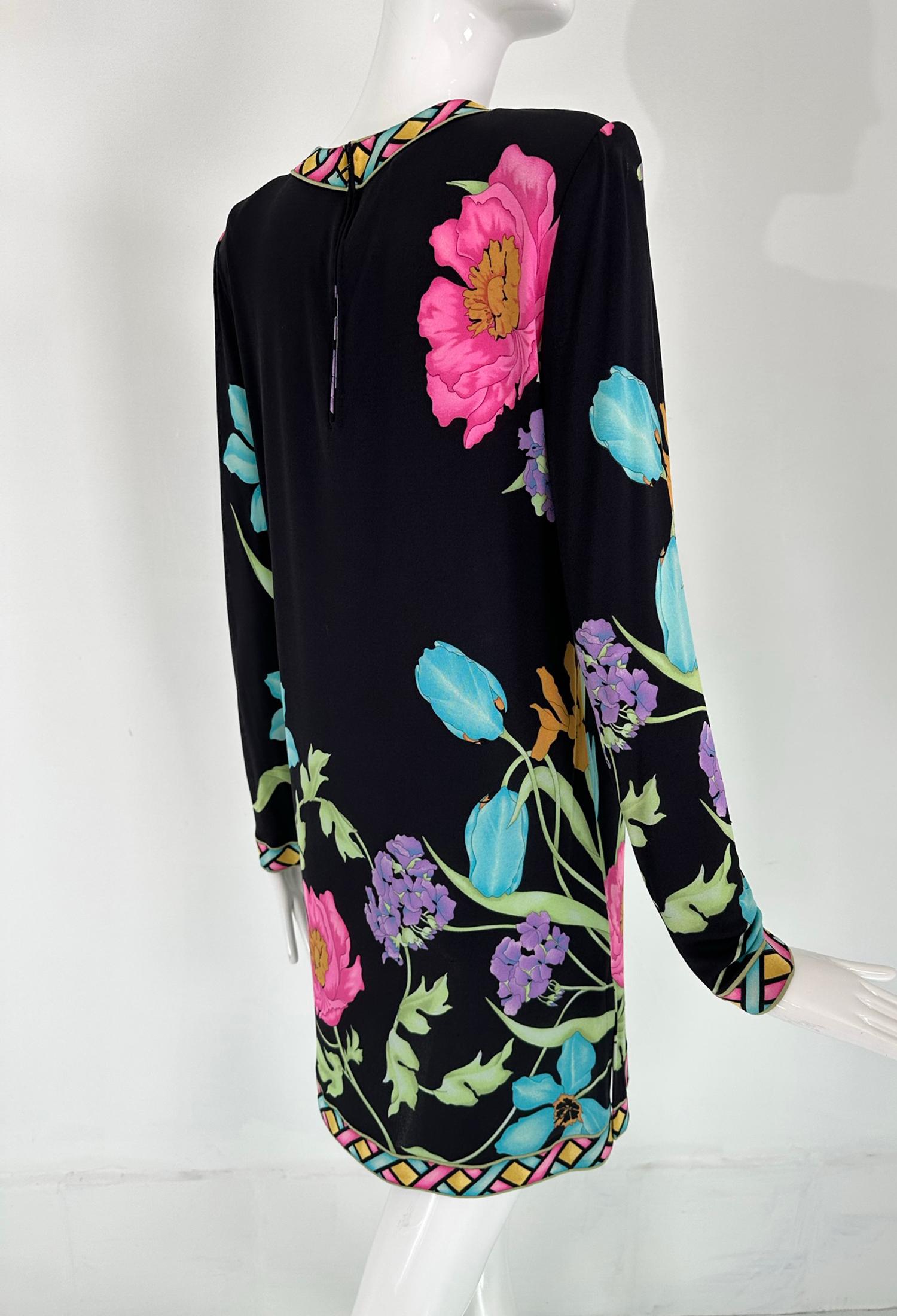 Averaro Bessi - Spectaculaire robe tunique à fleurs vibrantes en soie 12  en vente 2
