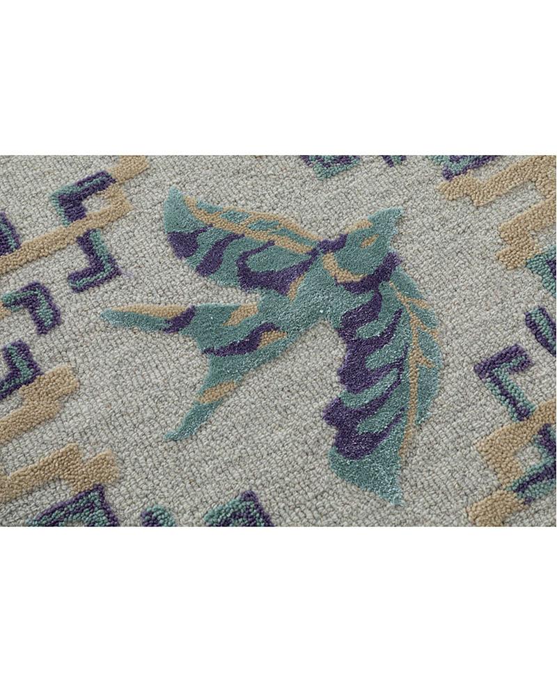 Avian Elegance Beige 5'x8' Birds-themed Rug  In New Condition For Sale In New York, US