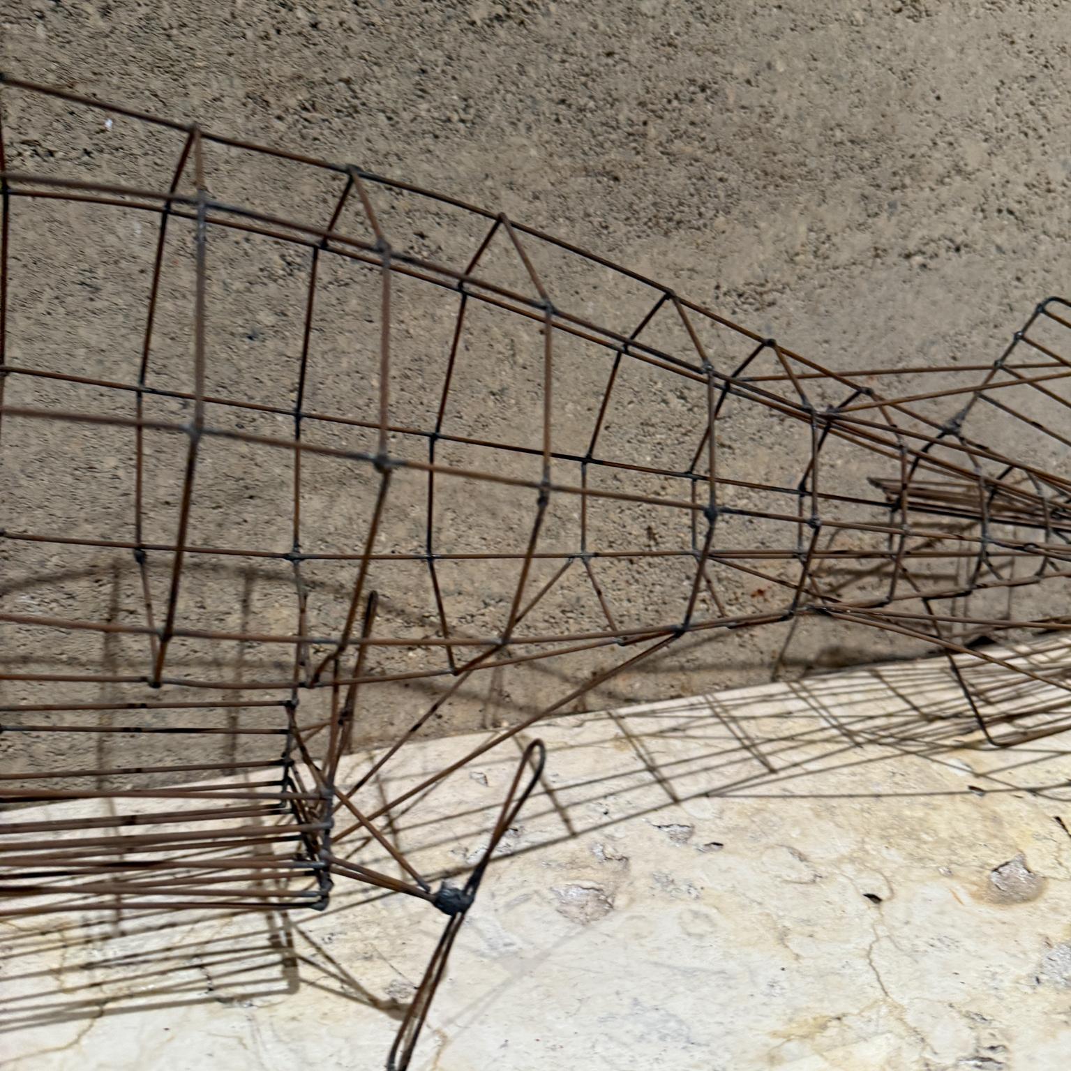 Aviation Metal Art Wire Blimp Airship Zeppelin Sculpture en vente 1