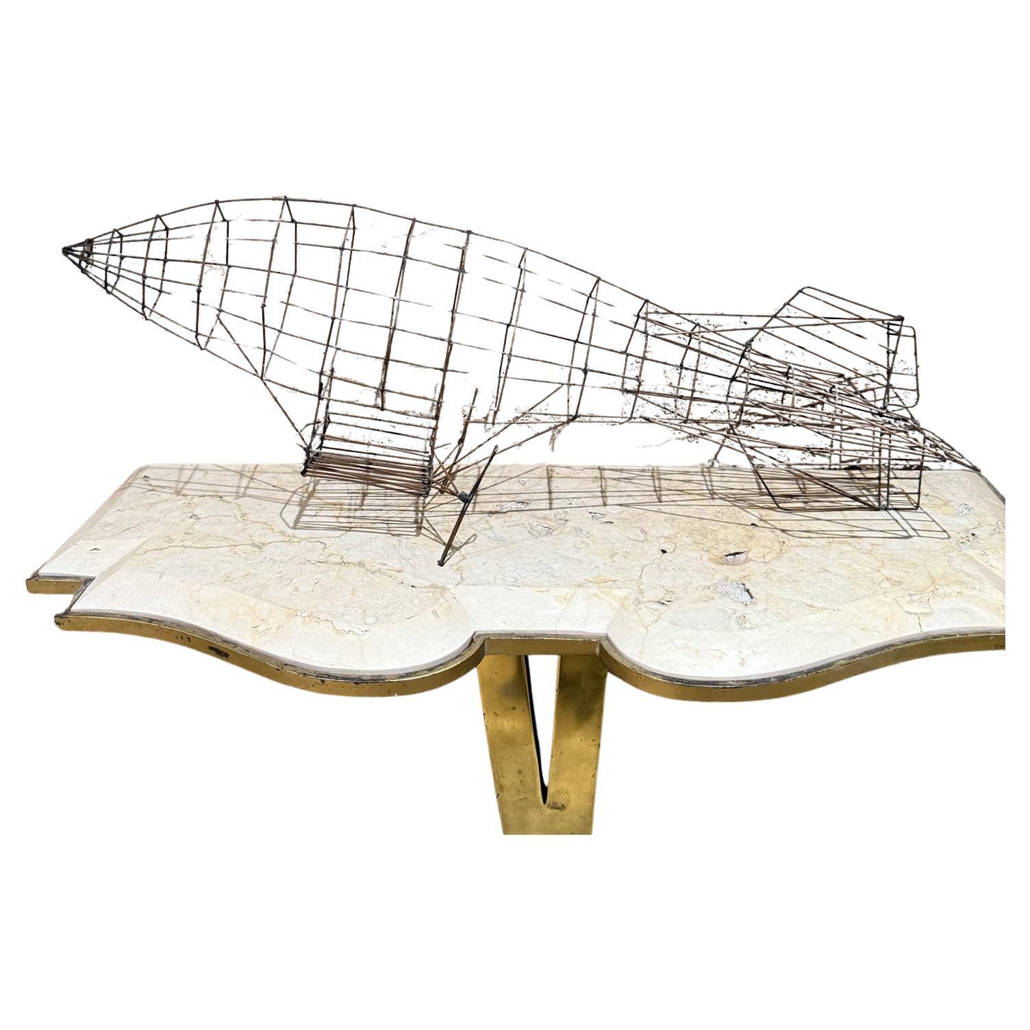 Aviation Metal Art Wire Blimp Airship Zeppelin Sculpture en vente