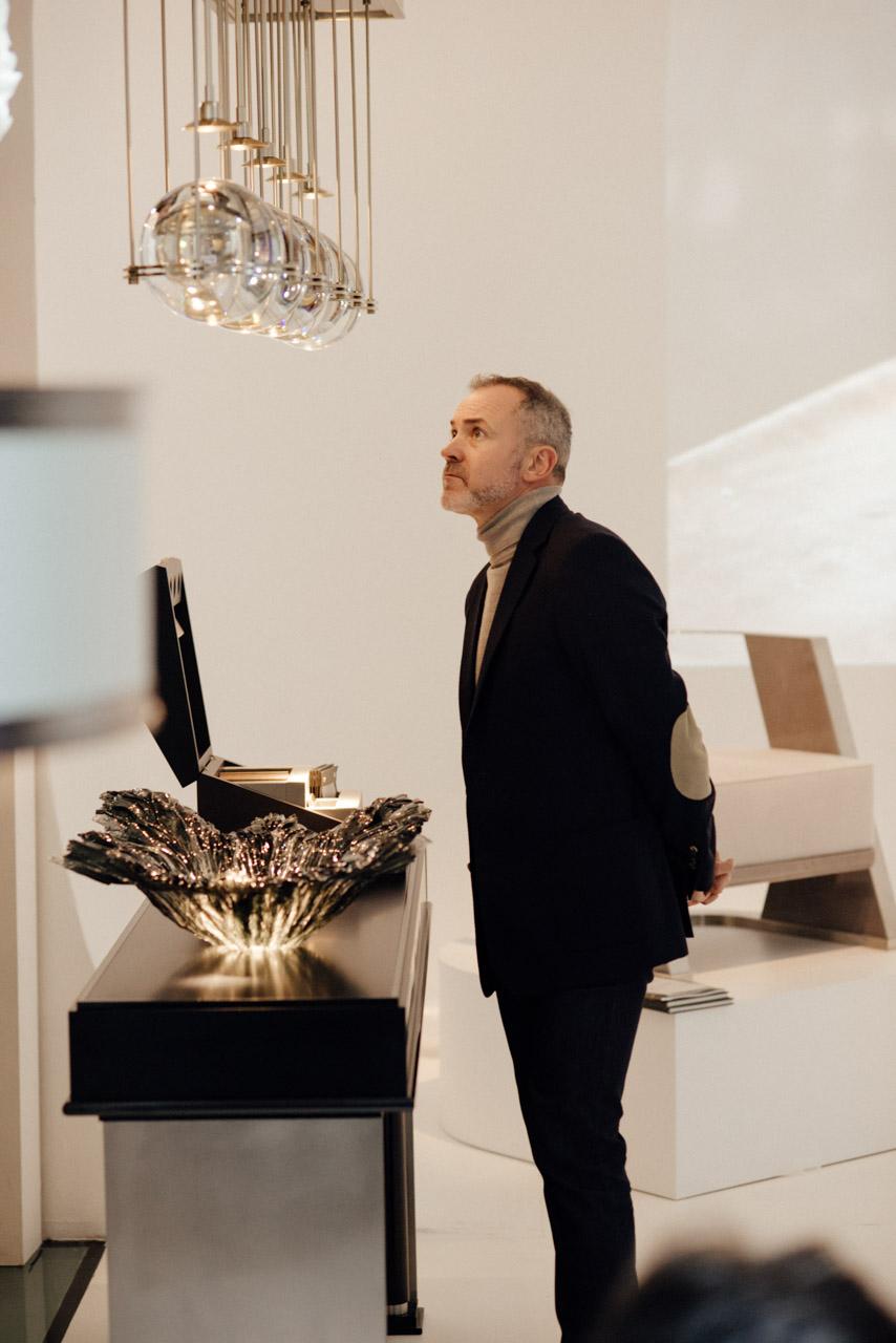 Lampadario moderno orizzontale Avior con atmosfera Art Déco In condizioni Nuovo in vendita a London, GB