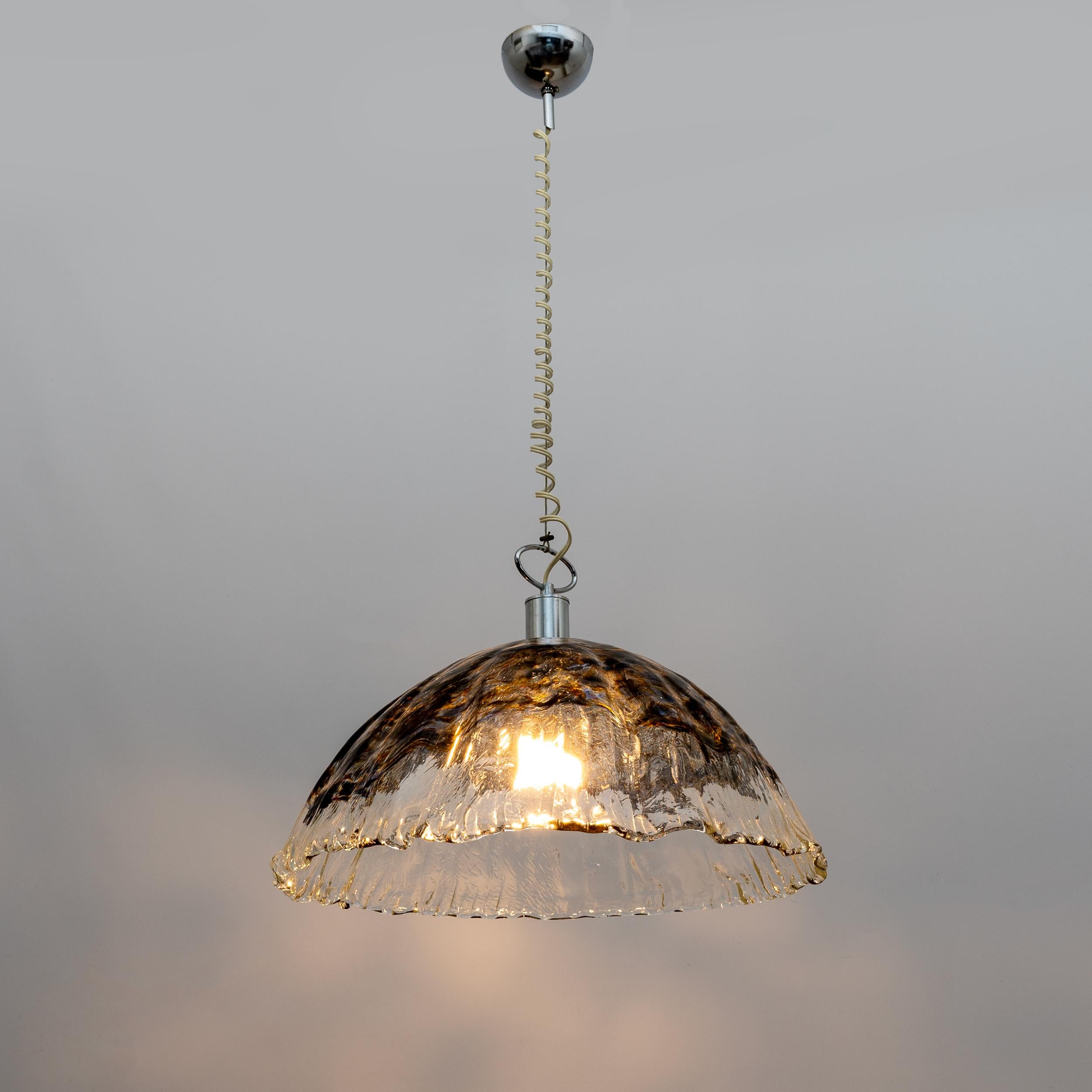 Attributed to AV Mazzega Mid-Century Modern Italian Murano Glass Pendant, 1970s In Good Condition For Sale In Puglia, Puglia