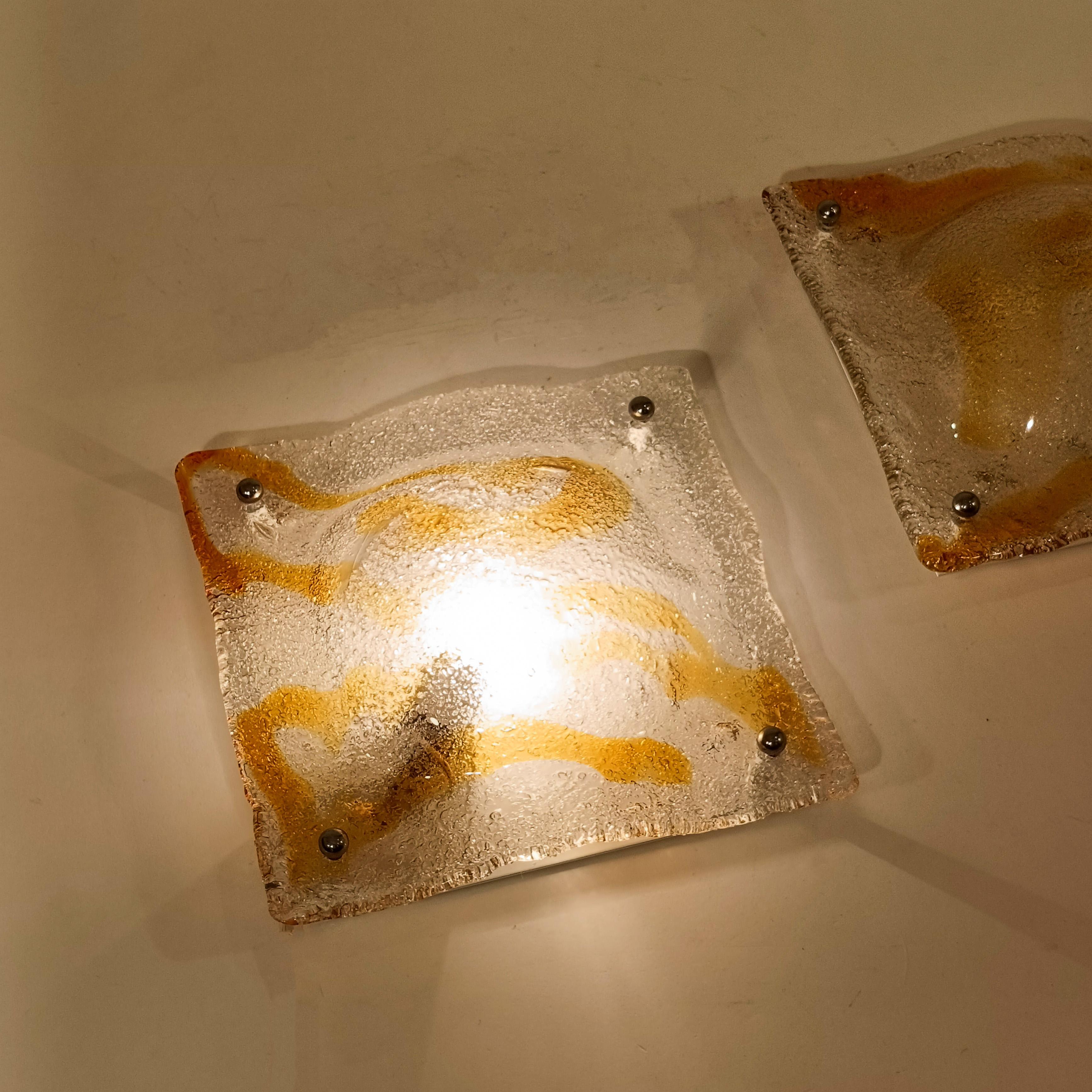 Fait main AVMazzega. Appliques ou montures affleurantes brutalistes en verre de Murano, Italie, années 1970 en vente