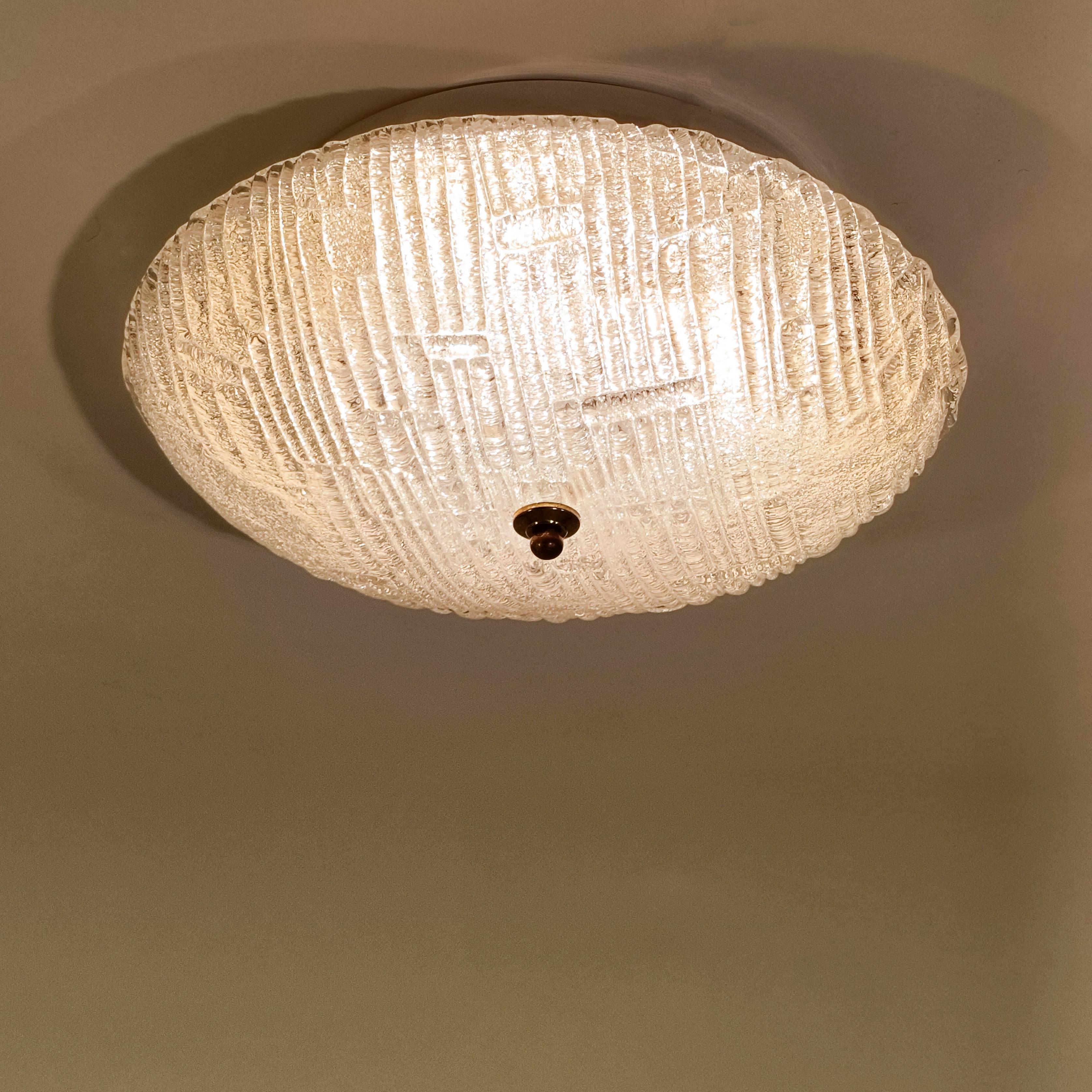 Fait main AVMazzega. Hollywood Regency style round flush mount, Italy, 1970s en vente