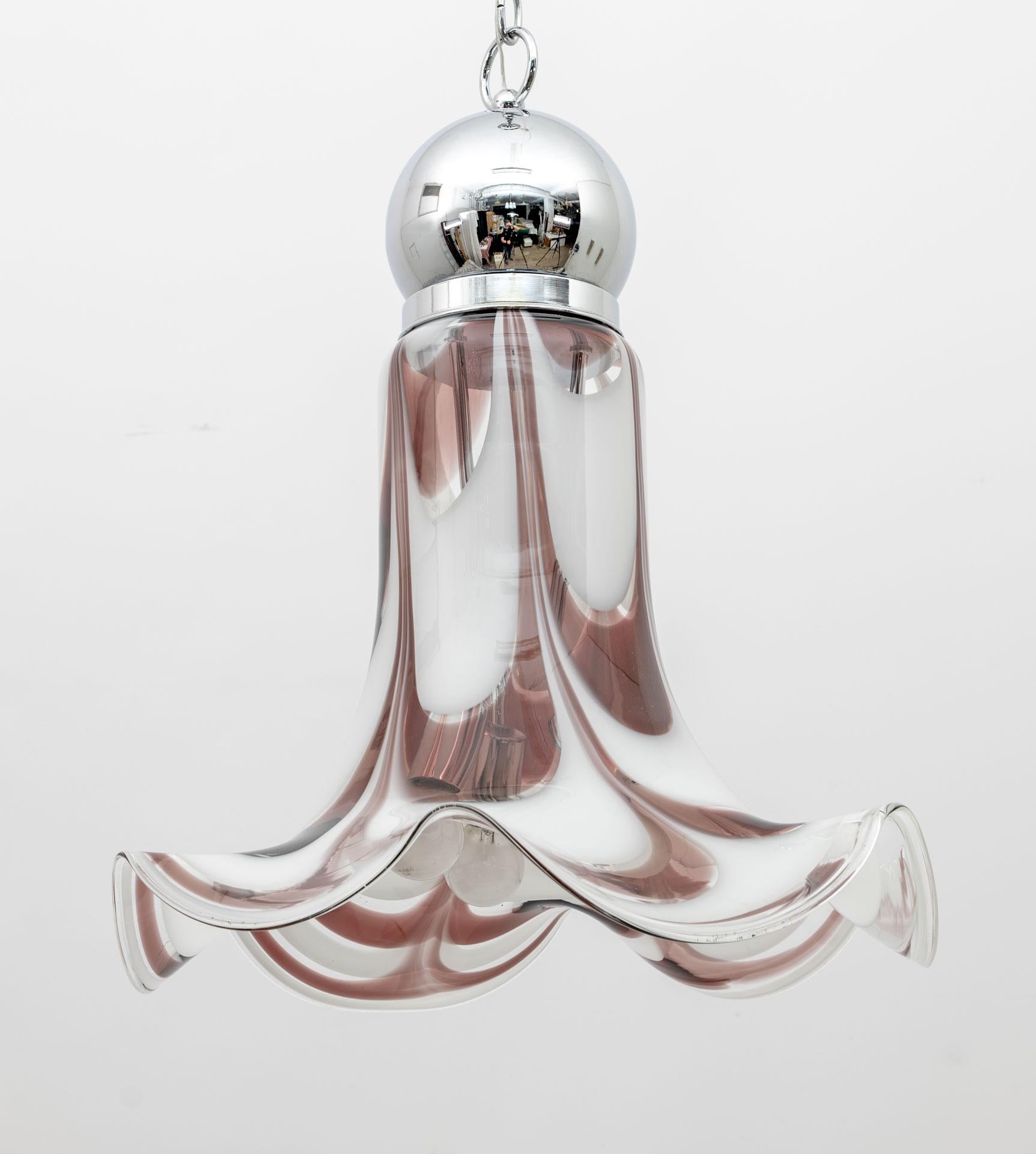 AVMazzega, lampe à suspension italienne moderne du milieu du siècle dernier en verre de Murano et acier, 1970 Bon état - En vente à Puglia, Puglia