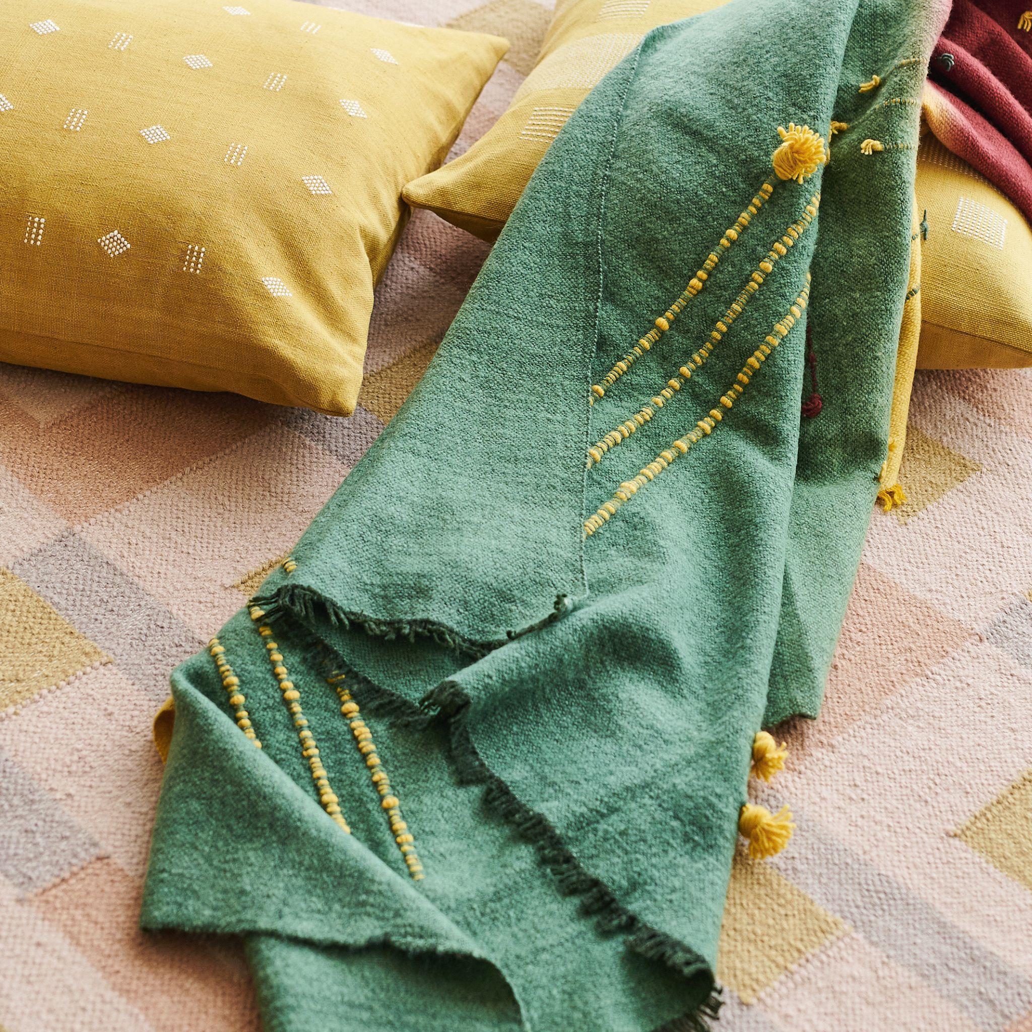 Fil de laine Greene & Greene Greene (vert avocat) Écharpe de couverture en peluche tissée à la main, texturée et artisanale en vente