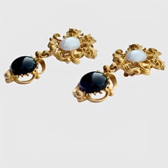 Avon Gold Plated 'Baroque Style' Lion Earrings with Faux Pearls and Black Stones