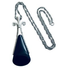 Vintage AVON signed silver tone black pendant modernist designer runway necklace