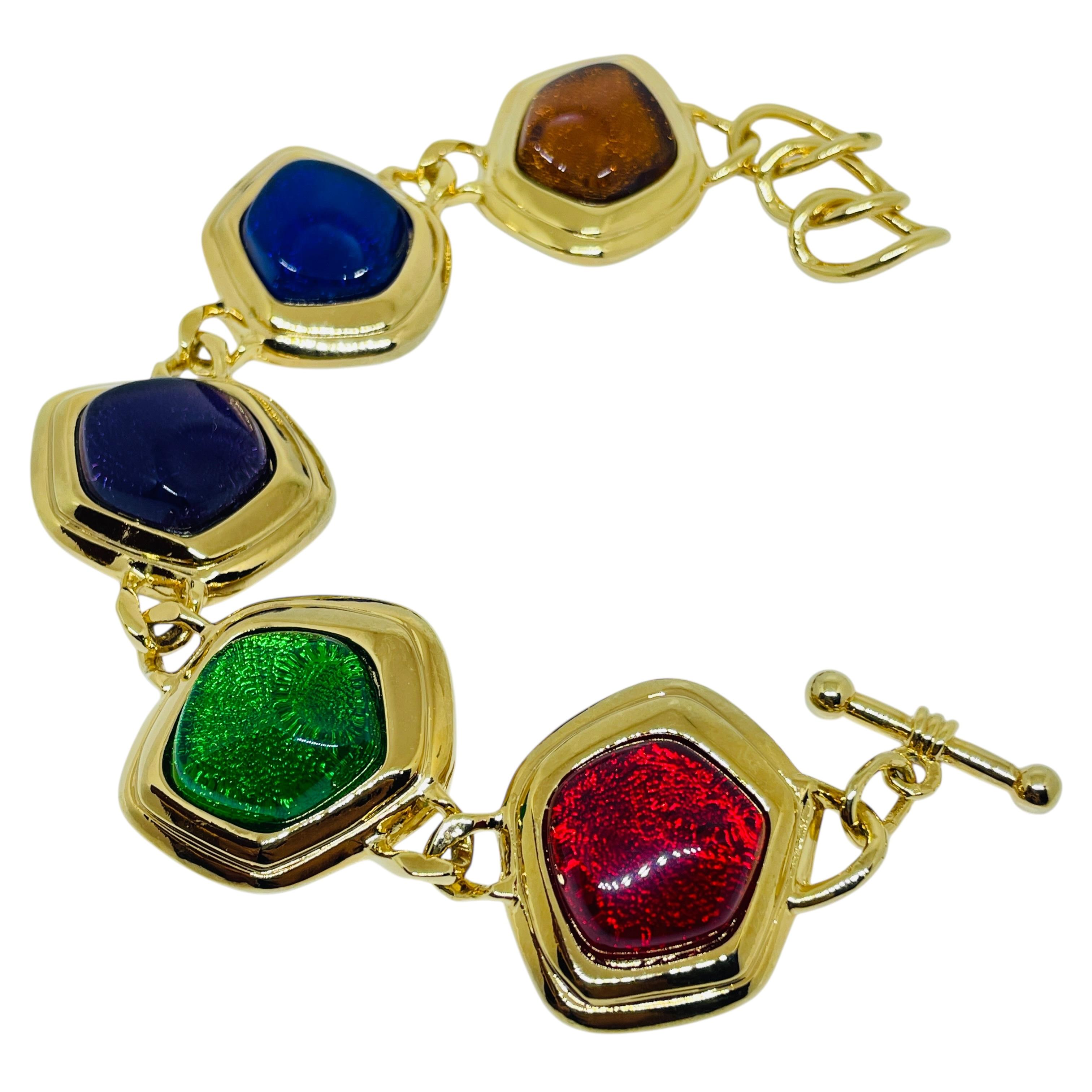 AVON signiert vintage vergoldetes Juwel gegossenes Glas Designer-Armband im Angebot 2