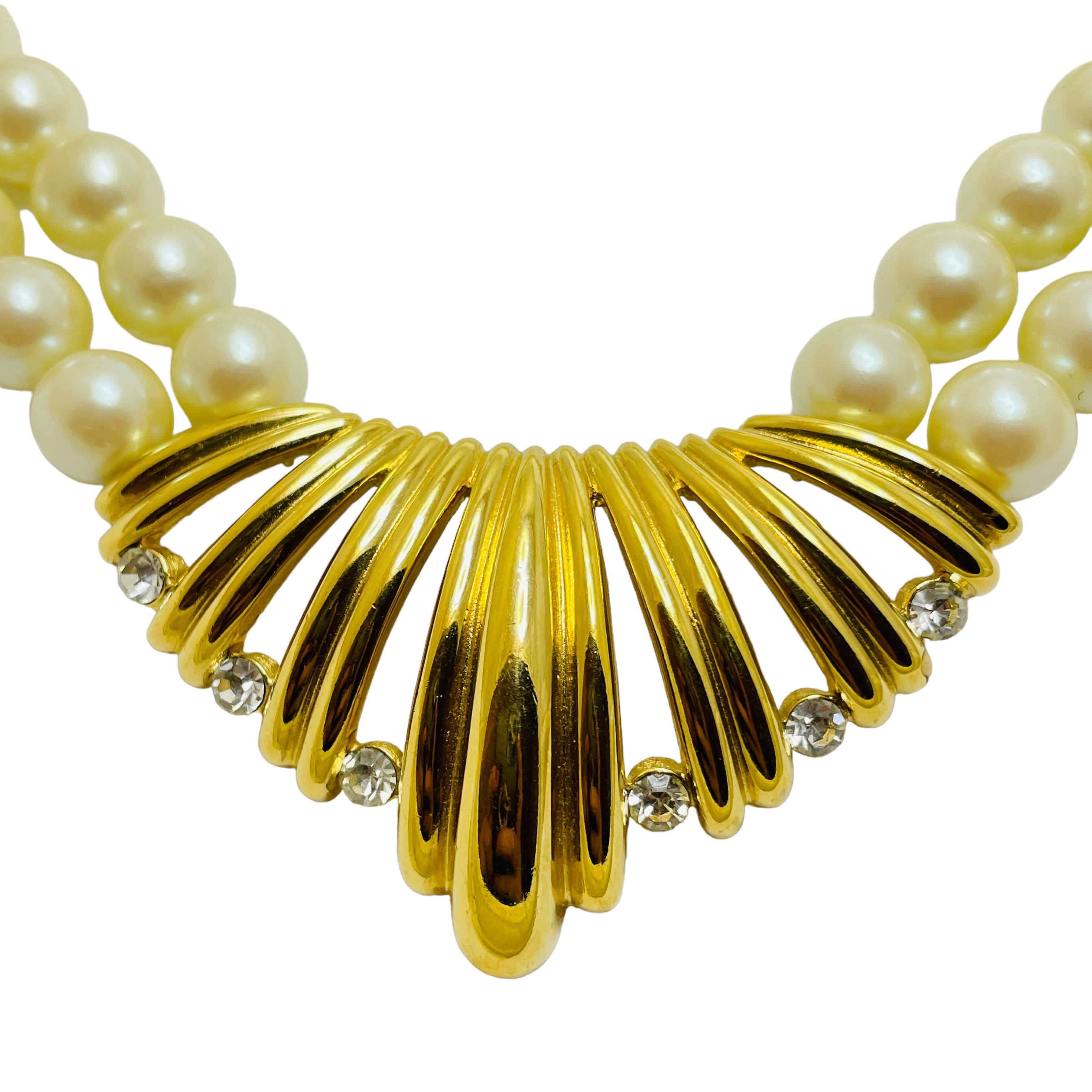 AVON vintage gold rhinestone pearls designer runway necklace For Sale 1