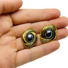 AVON vintage gold tone grey pearls designer pierced earrings