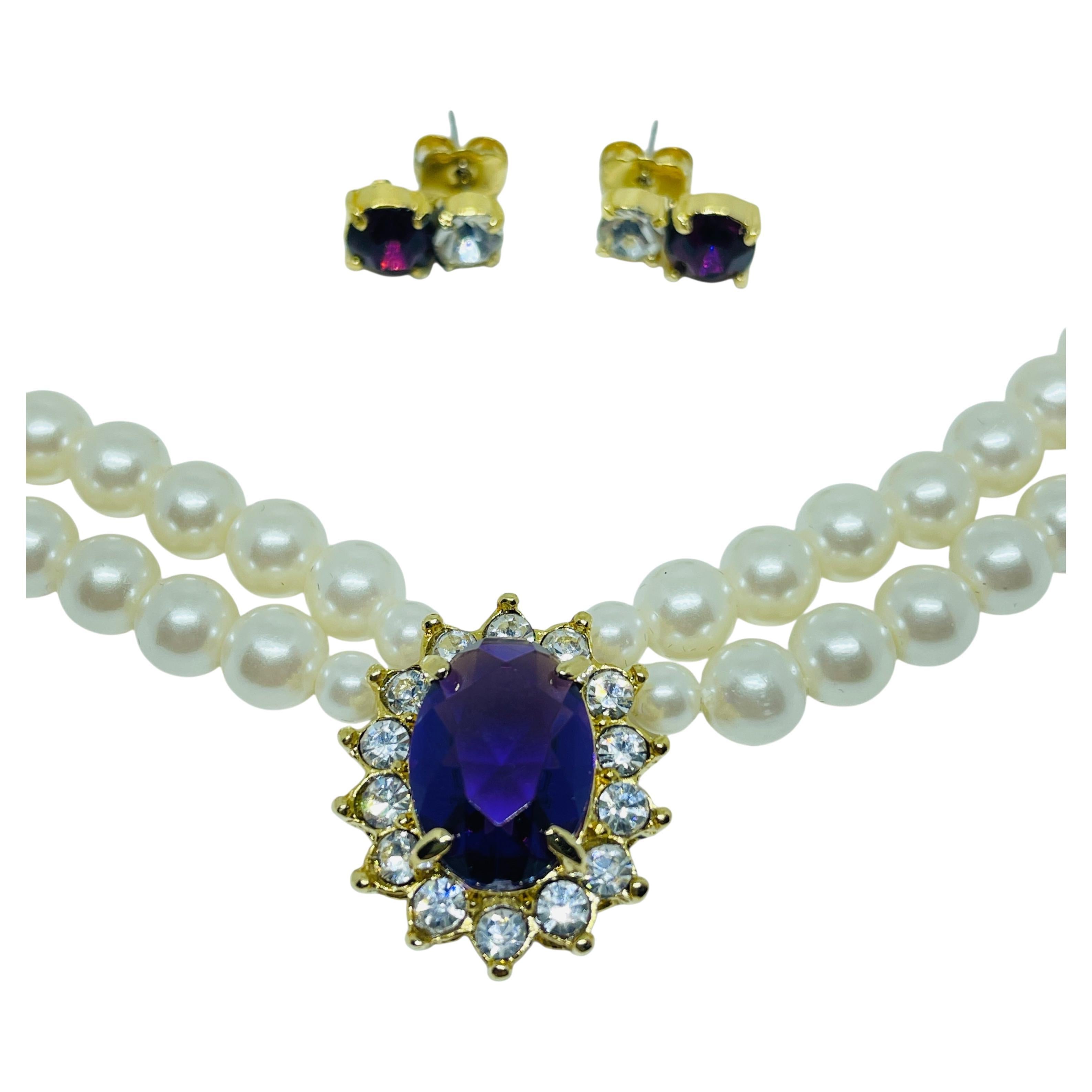 AVON Vintage Gold Ton Perlen Amethyst Glas Strass Halskette Ohrringe Set im Angebot