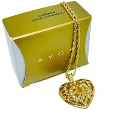 AVON Vintage goldfarbener Strassstein 'OPEN PAVE HEART' Designer-Kette Halskette