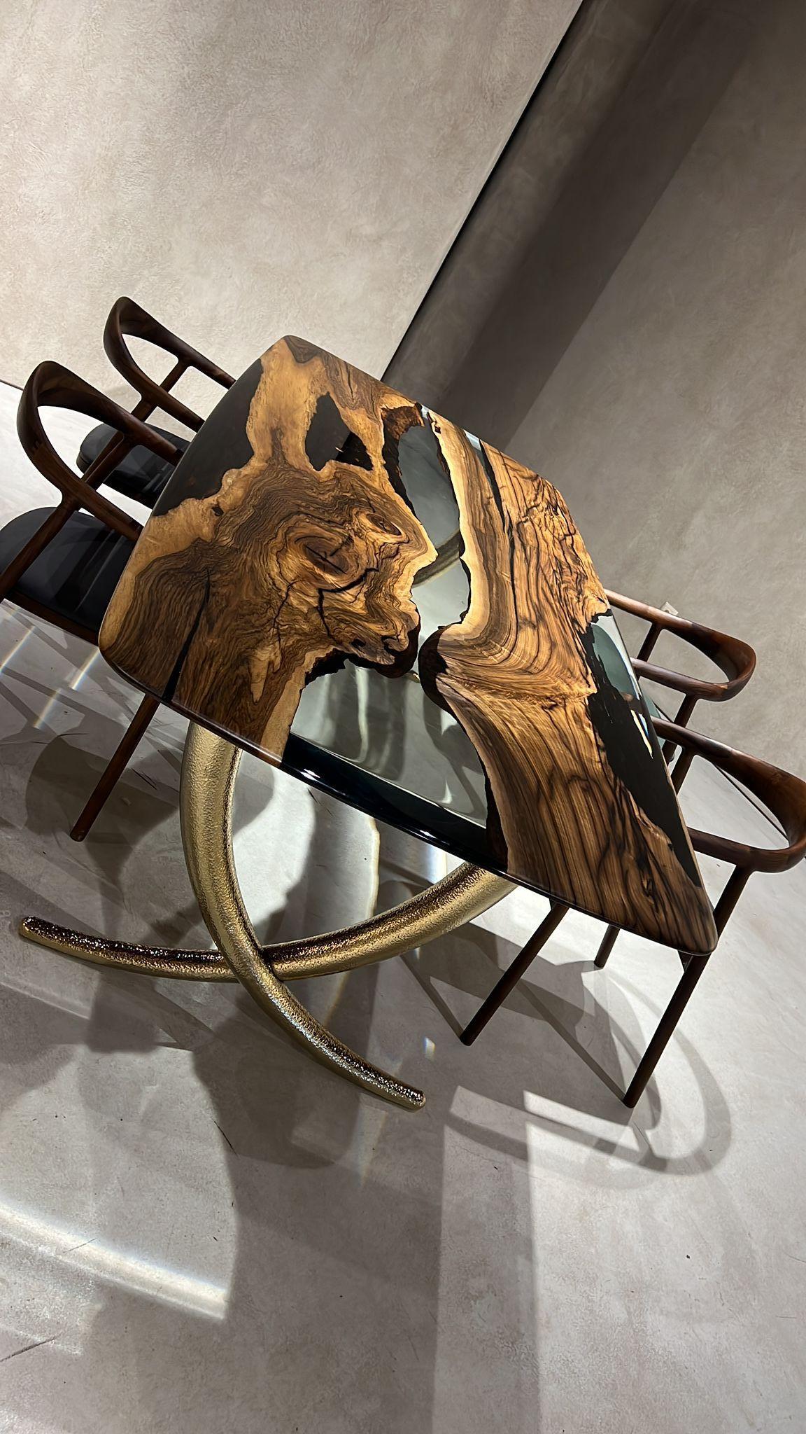 Table Avorio : Table en aluminium martelé inspirée d'un tapis d'éléphant en vente 7