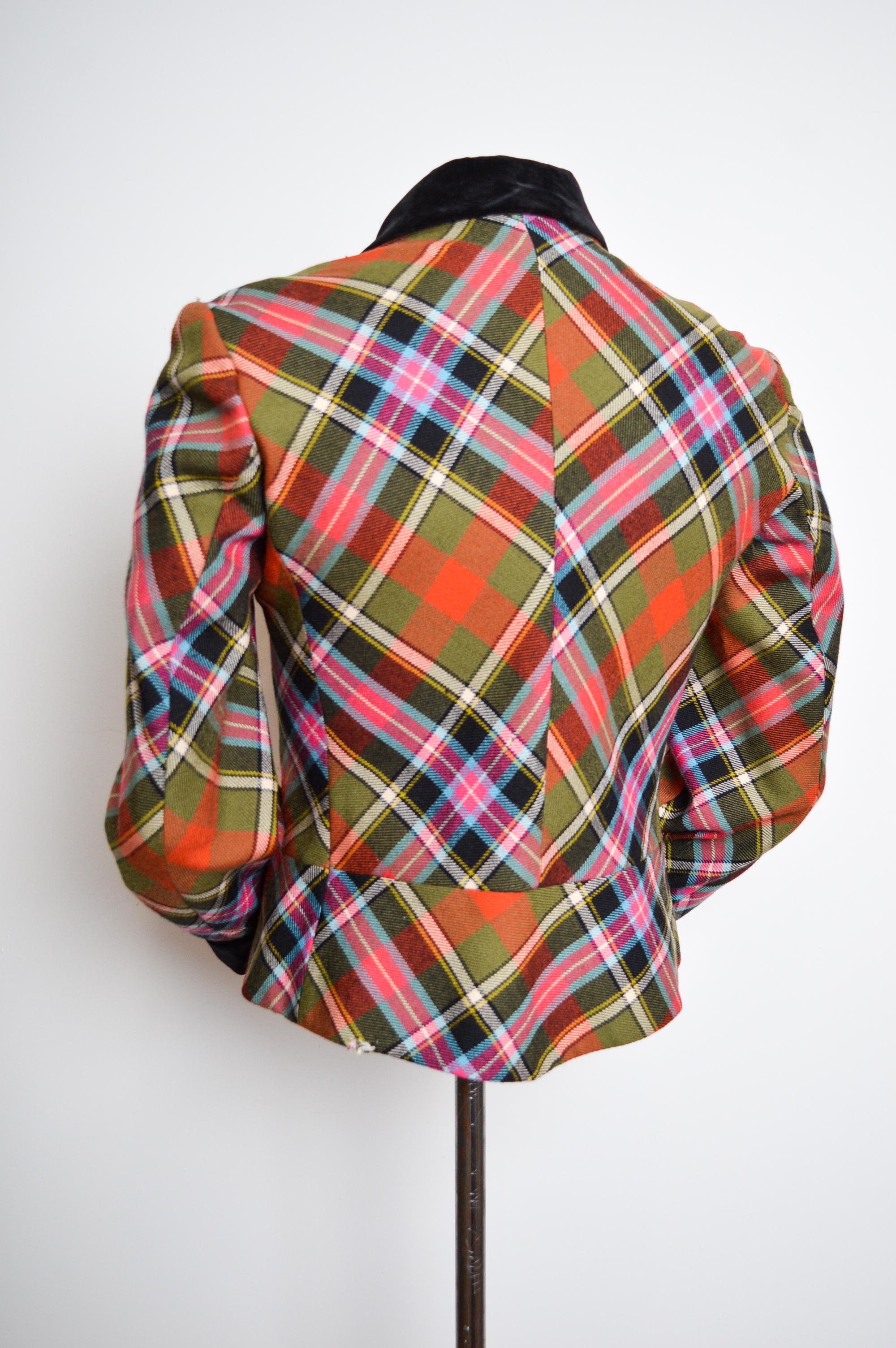 AW 1988 / 89 Vivienne Westwood Bruce of Kinnaird Tartan Mens Runway Jacket For Sale 5