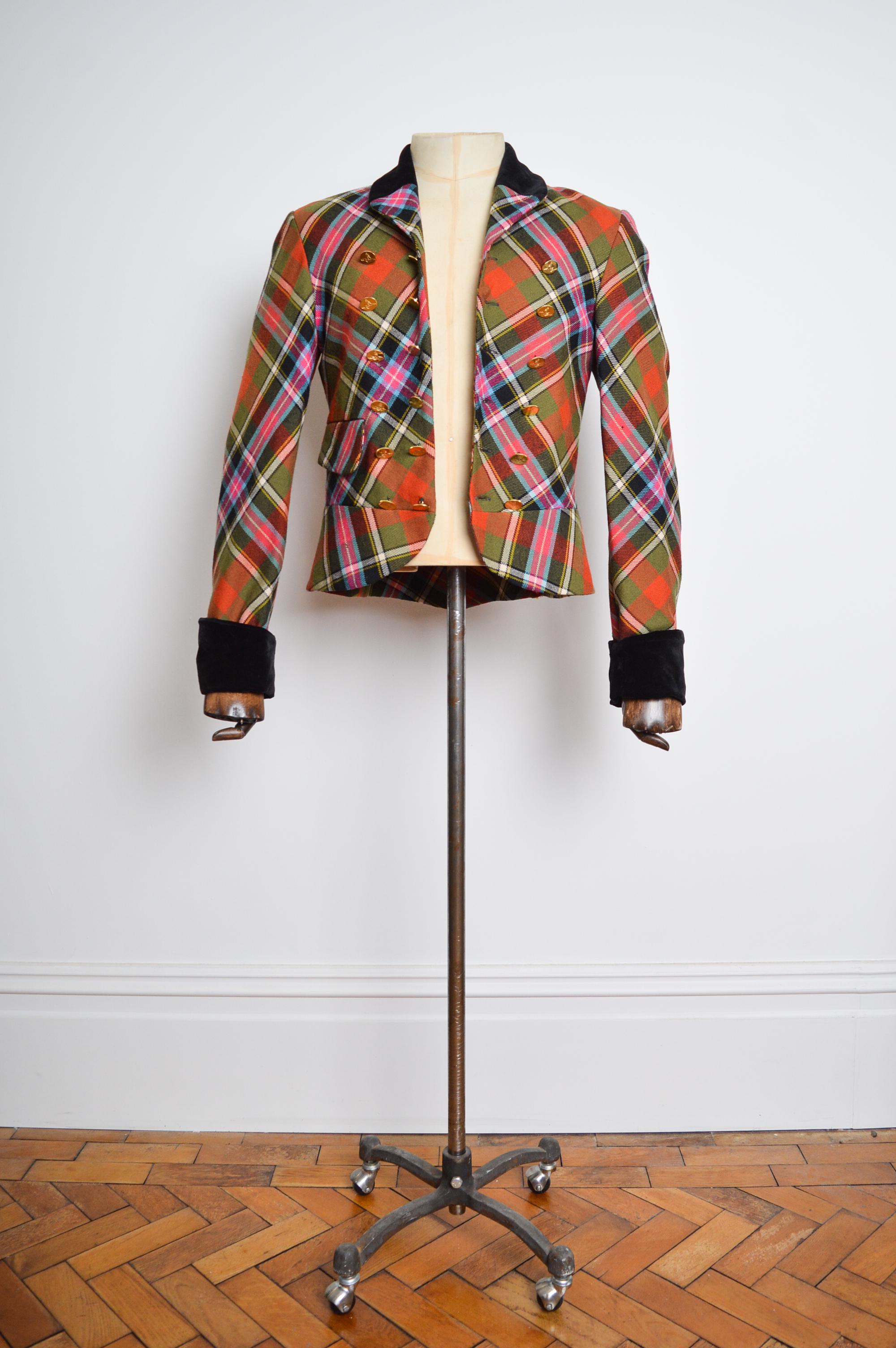 AW 1988 / 89 Vivienne Westwood Bruce of Kinnaird Tartan Mens Runway Jacket For Sale 7
