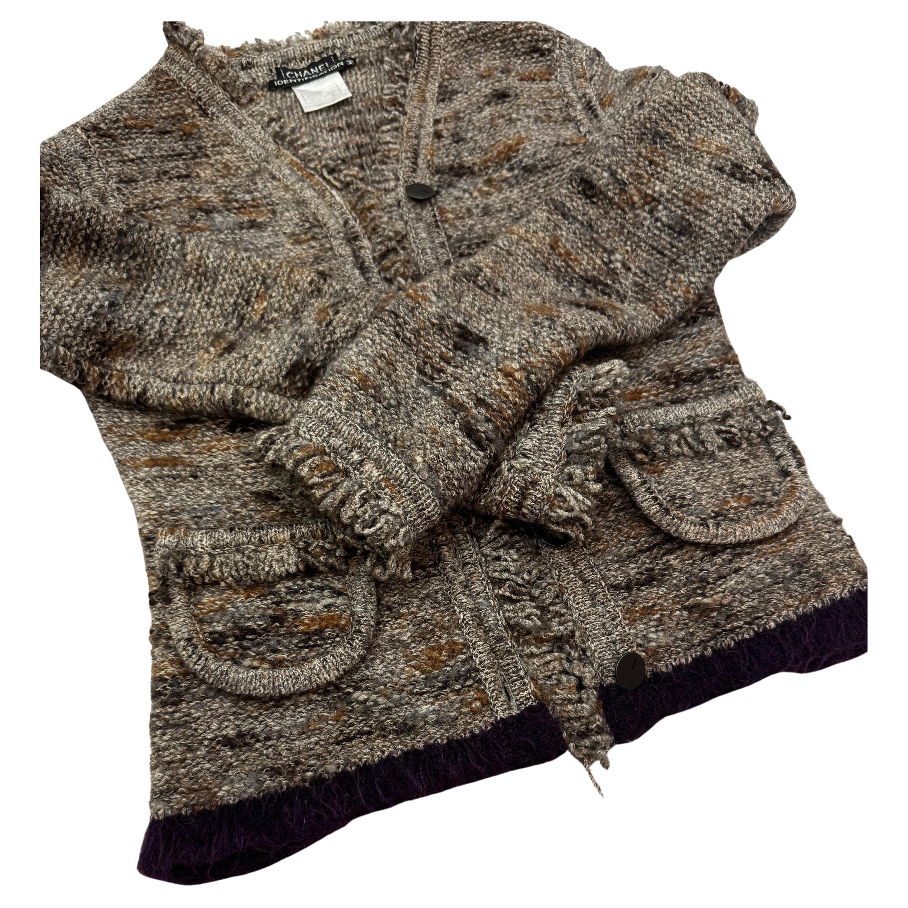 AW 1999 CHANEL Wool-Blend Cardigan Grey Brown FR36 For Sale 1