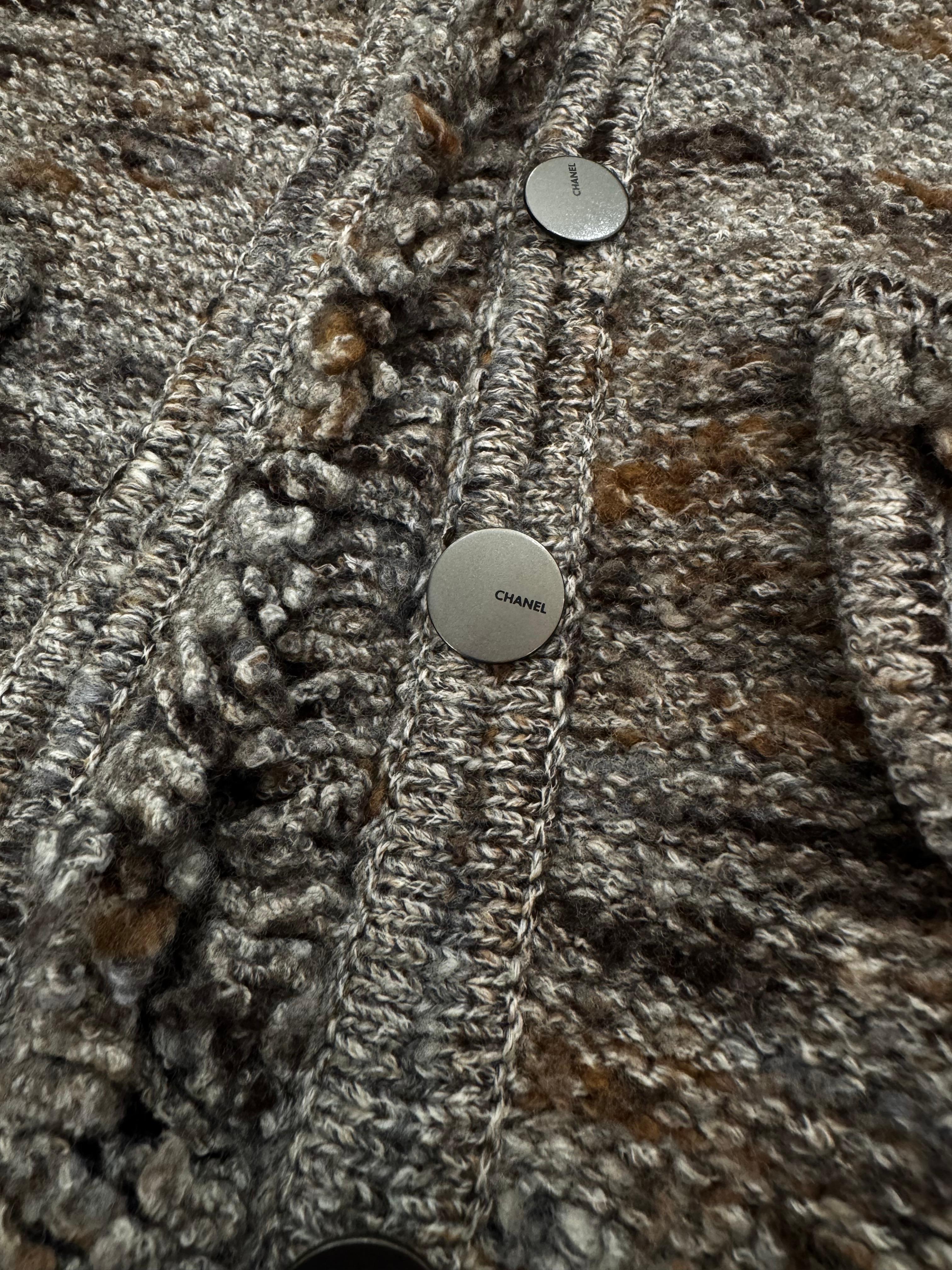 AW 1999 CHANEL Wool-Blend Cardigan Grey Brown FR36 For Sale 4