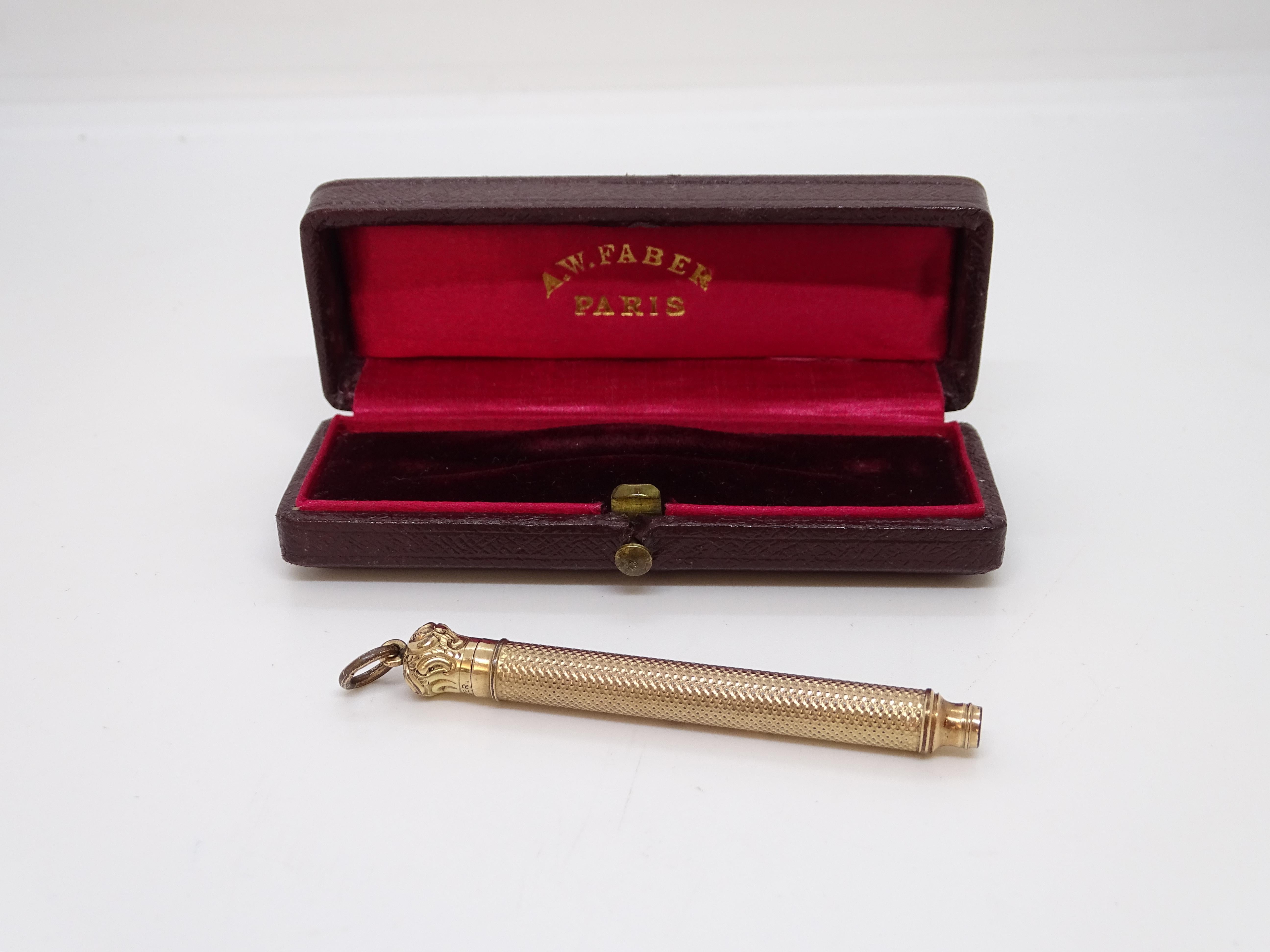 A.W. Porte-mine Faber-Castell or ou plaqué or, présenté dans son emballage d'origine. en vente 7