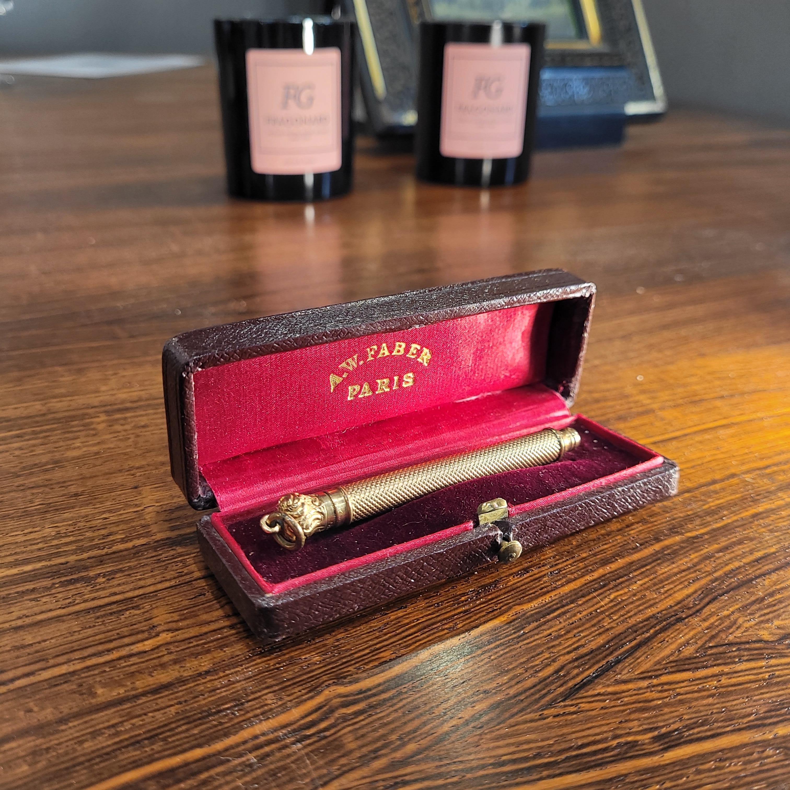 A.W. Porte-mine Faber-Castell or ou plaqué or, présenté dans son emballage d'origine. en vente 1