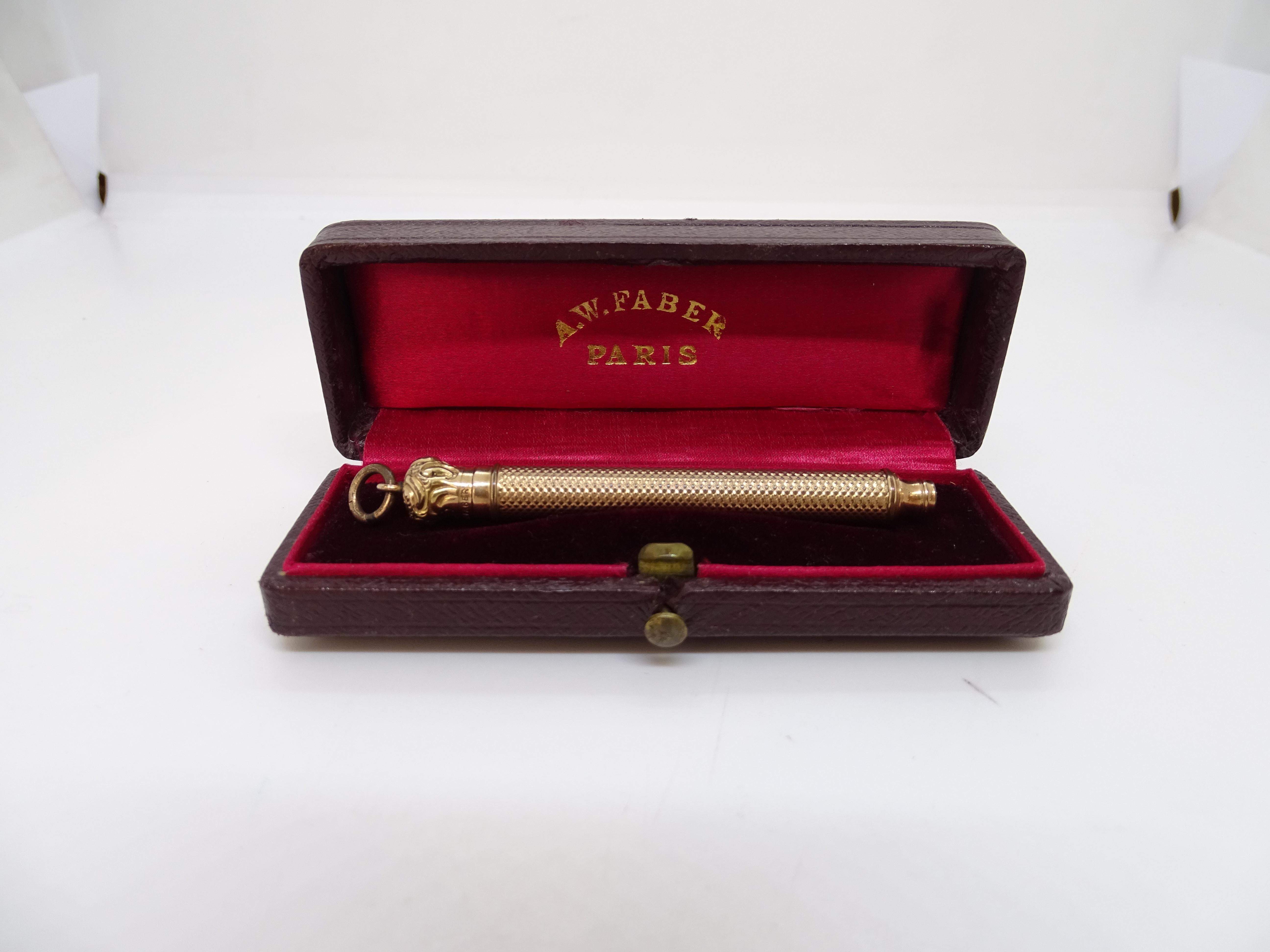 A.W. Porte-mine Faber-Castell or ou plaqué or, présenté dans son emballage d'origine. en vente 2