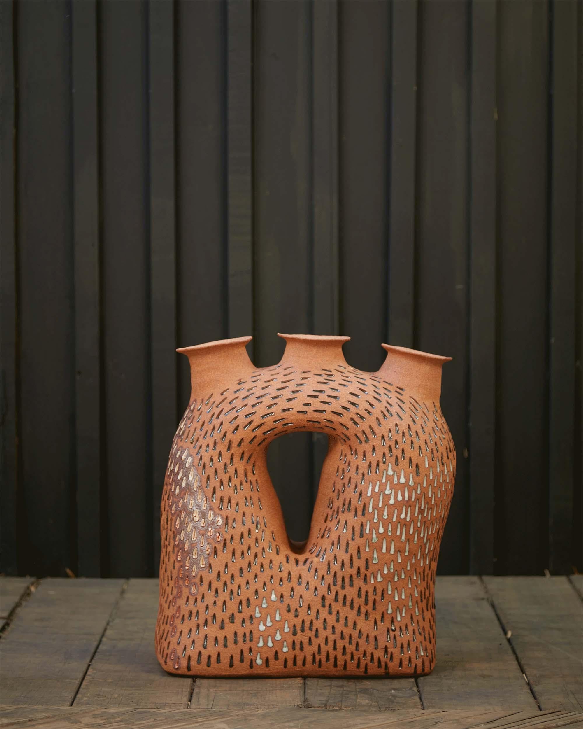 AW12 Vessel by Ceramic Artist Addison Woolsey In New Condition For Sale In Los Angeles, CA