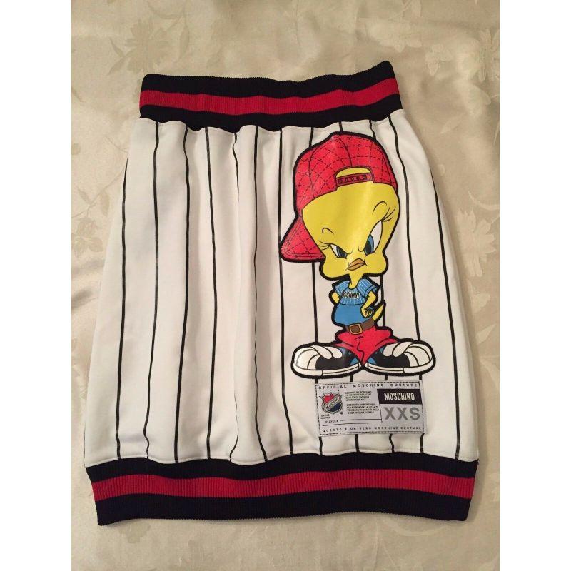 AW15 Moschino Couture Jeremy Scott Looney Tunes Striped Tweety Pencil Skirt 10 In New Condition For Sale In Palm Springs, CA
