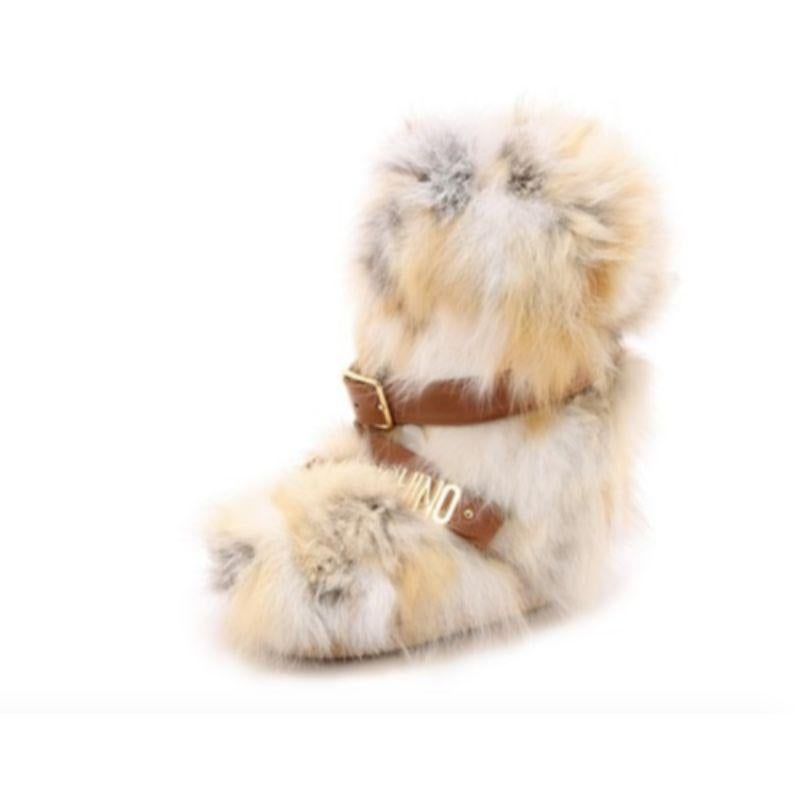 AW15 Moschino Couture x Jeremy Scott Leather & Fox Fur Buckled Snow Boots In New Condition In Los Angeles, CA