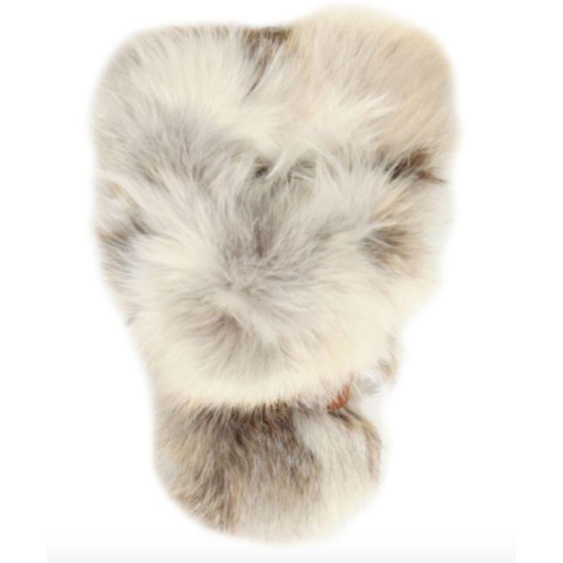 Bottes de neige à boucles en cuir et fourrure de renard Moschino Couture x Jeremy Scott AW15 en vente 5