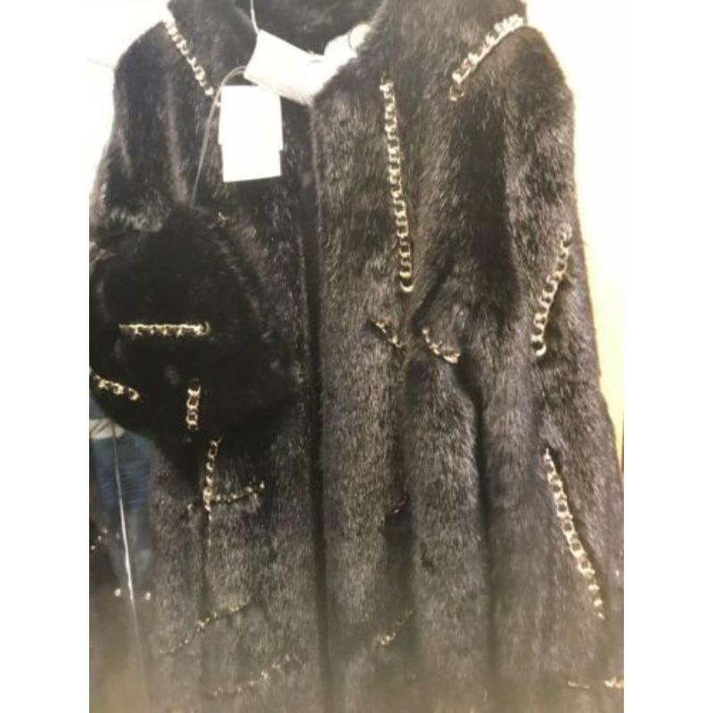 AW16 Moschino Couture Jeremy Scott Faux Fur Gold Chains Blackjacket Coat

Additional Information:
Material: 65% Acrylic 35% Polyester
Color: Multicolor    
Pattern: Chains
Style: Classic
Size: 42 IT
Fur Type: Faux Fur
100% Authentic!!!
Condition: