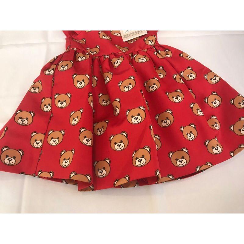 AW17 Moschino Baby Jeremy Scott 9 Month Red All Over Teddy Bears Short Dress en vente 6