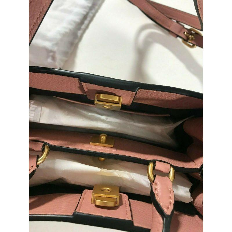 AW17 Moschino Couture Jeremy Scott Antike rosa Leder-B-Pocket-Handtasche mit Gold im Angebot 4