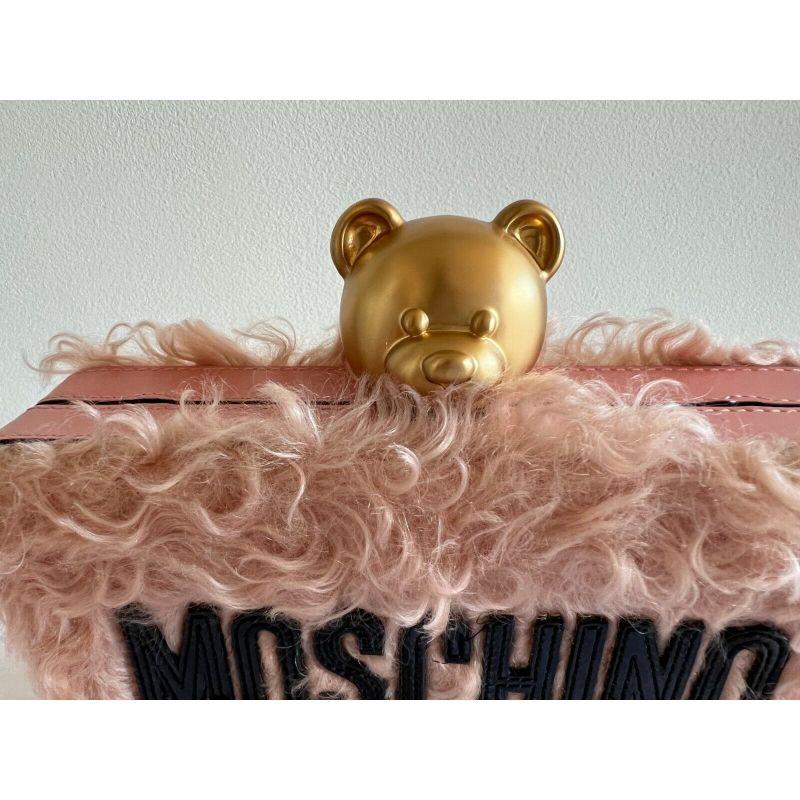 AW18 Moschino Couture Jeremy Scott Pink Faux Fur Teddy Bear Head Shoulder Bag For Sale 3
