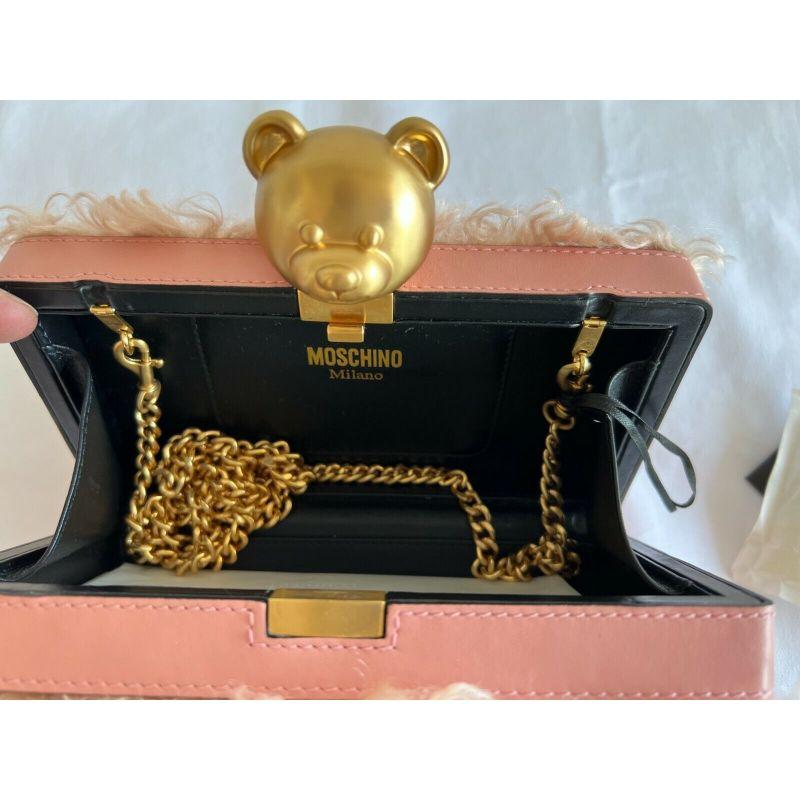 AW18 Moschino Couture Jeremy Scott Pink Faux Fur Teddy Bear Head Shoulder Bag For Sale 4