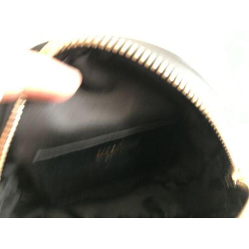 AW19 Moschino Couture Jeremy Scott Abbellimenti su tutta la linea Pochette rotonda in pelle in vendita 4