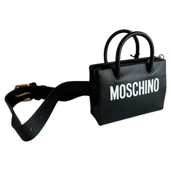 AW20 Moschino Couture Black Leather Mini Shopper / Fanny Pack by Jeremy Scott For Sale