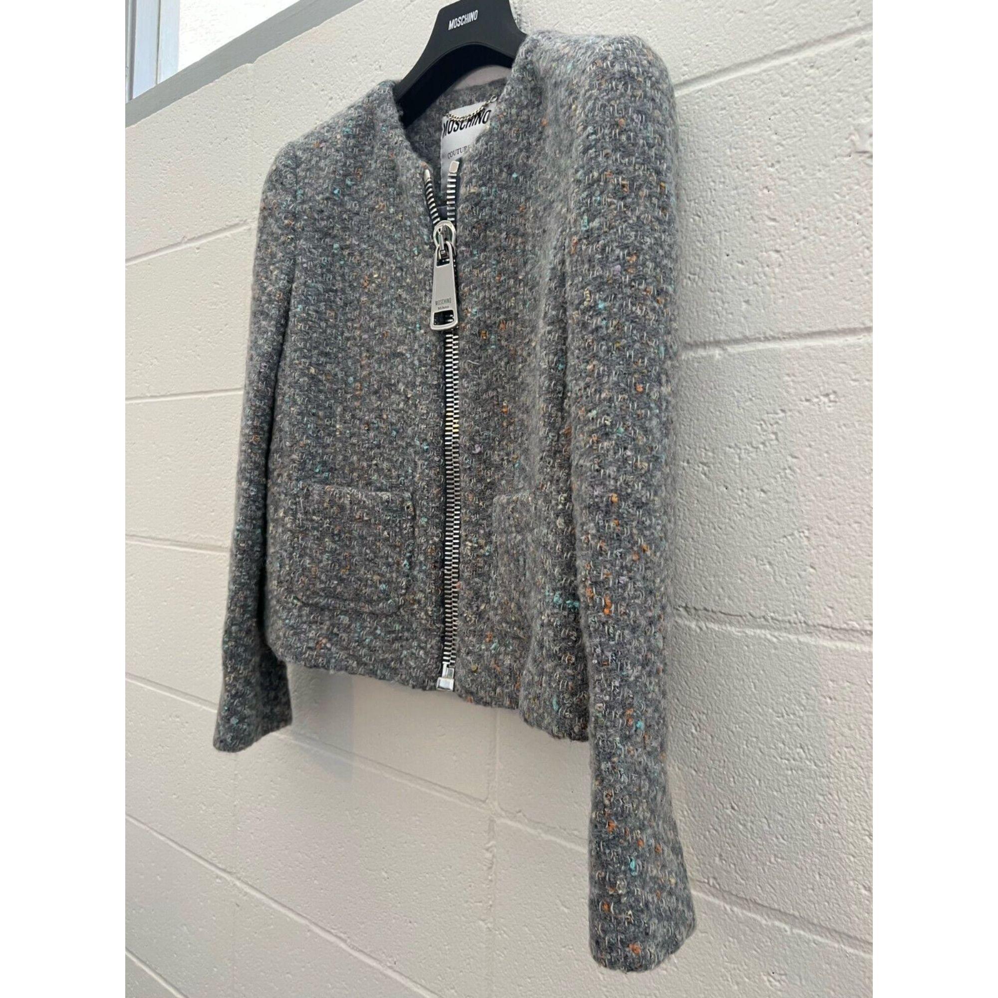 AW20 Moschino Couture Boucle Wool Jacket by Jeremy Scott, Size US 10 For Sale 6