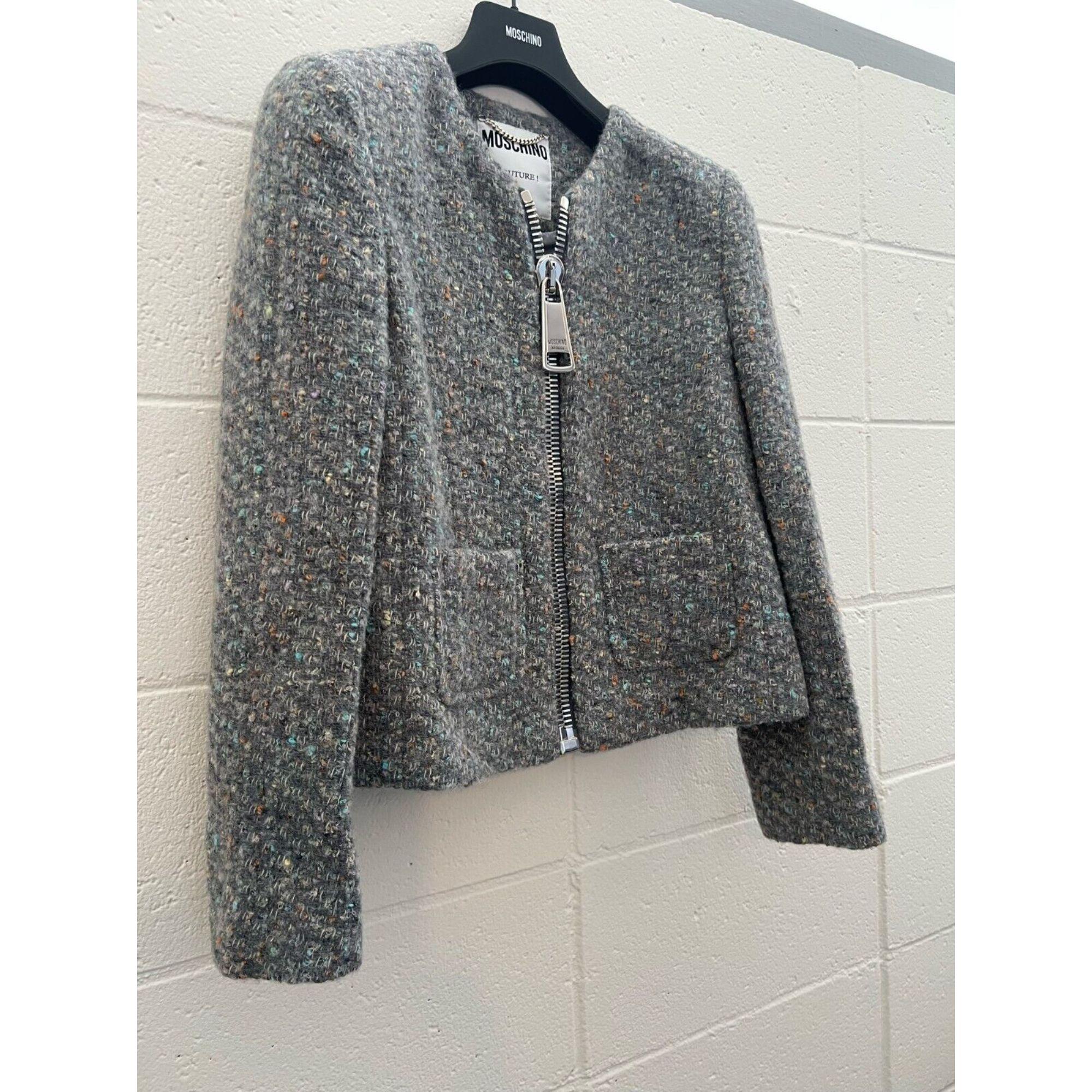 AW20 Moschino Couture Boucle Wool Jacket by Jeremy Scott, Size US 10 For Sale 3