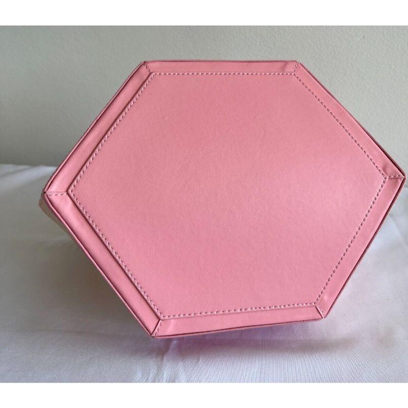 AW20 Moschino Couture Jeremy Scott Cake Box Leather Pink M Bag Marie Antoinette For Sale 5