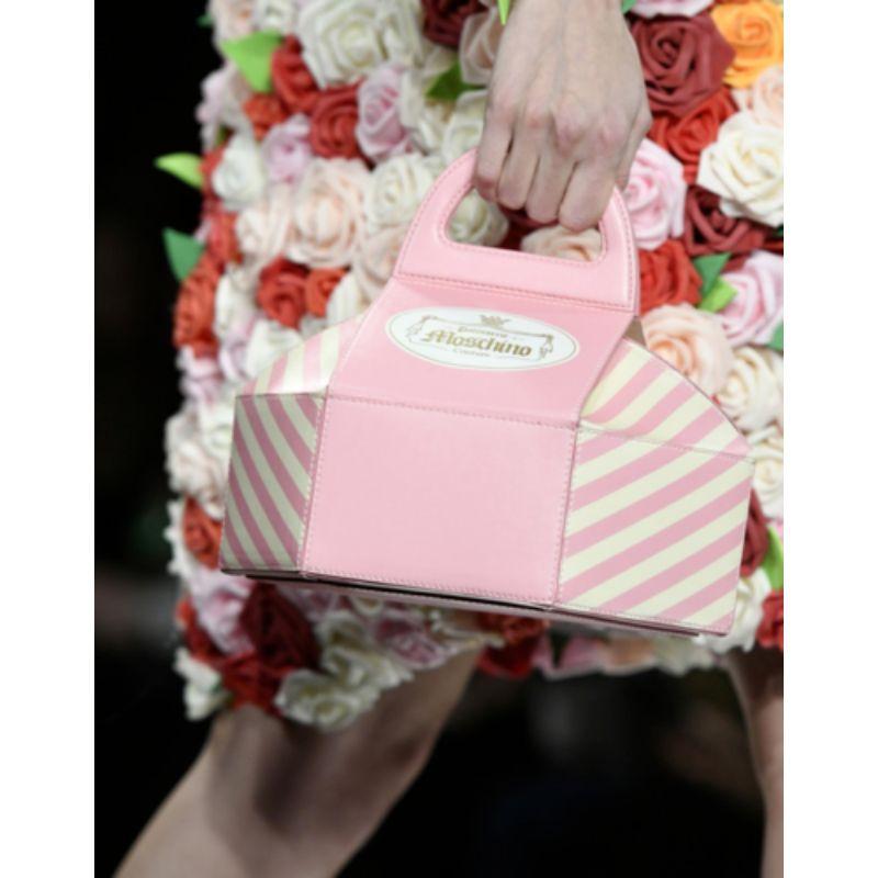 AW20 Moschino Couture Jeremy Scott Cake Box Leather Pink M Bag Marie Antoinette For Sale 7
