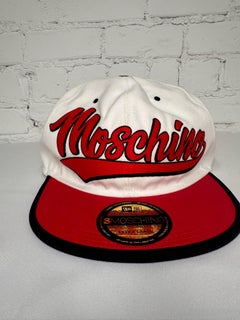 AW20 MOSCHINO Couture Jeremy Scott Red White Oversized Snapback Logo Hat