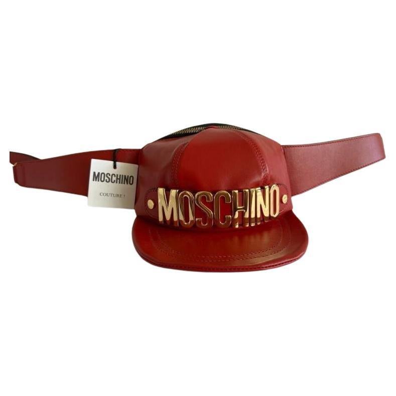 AW20 Moschino Couture Leather Hat Shaped Fanny Pack Gold Logo by Jeremy Scott For Sale