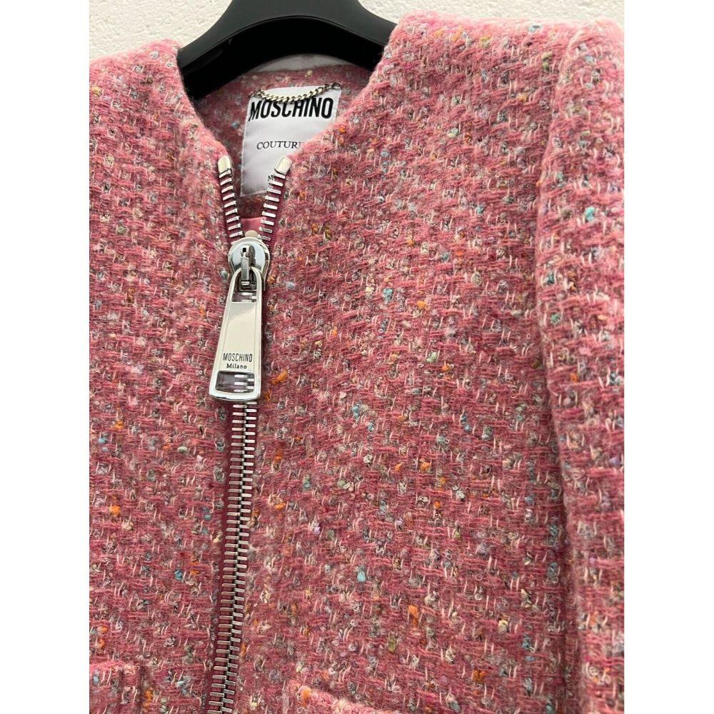 AW20 Moschino Couture Pink Boucle Wool Jacket with Oversized Zipper, Size US 6 For Sale 3
