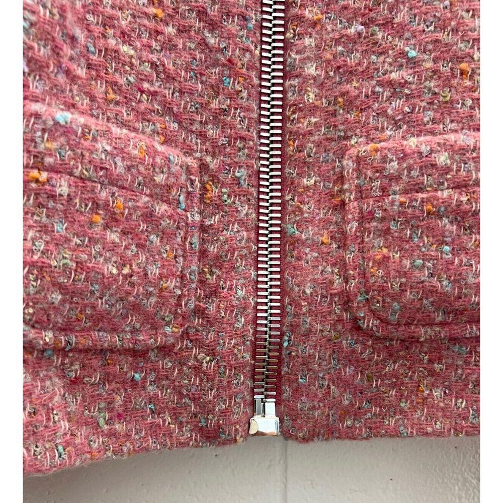 AW20 Moschino Couture Rosa Boucle-Wolljacke mit übergroßem Reißverschluss in Übergröße, Größe US 8 im Angebot 1