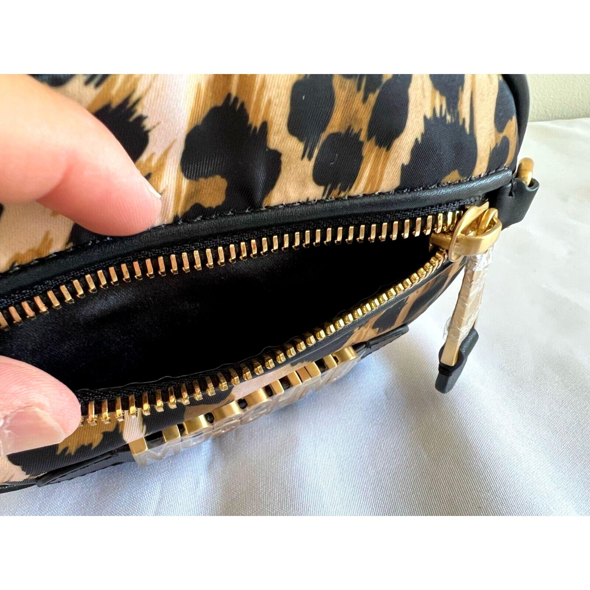 AW21 - Moschino Couture - Sac à bandoulière imprimé léopard Allover par Jeremy Scott en vente 5