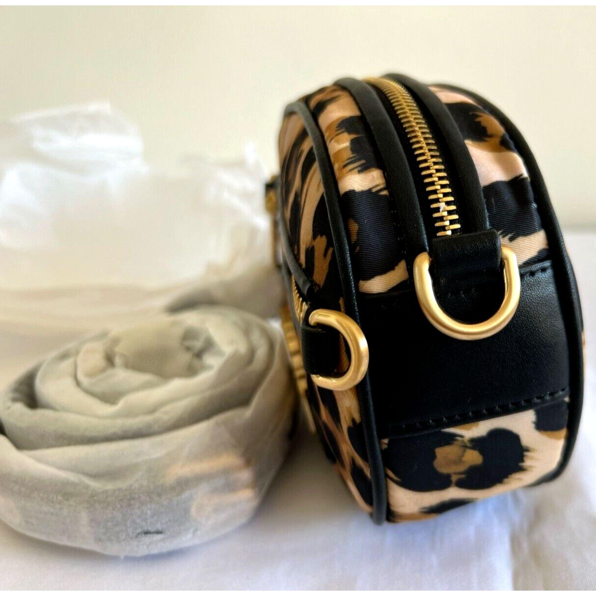 AW21 - Moschino Couture - Sac à bandoulière imprimé léopard Allover par Jeremy Scott Pour femmes en vente